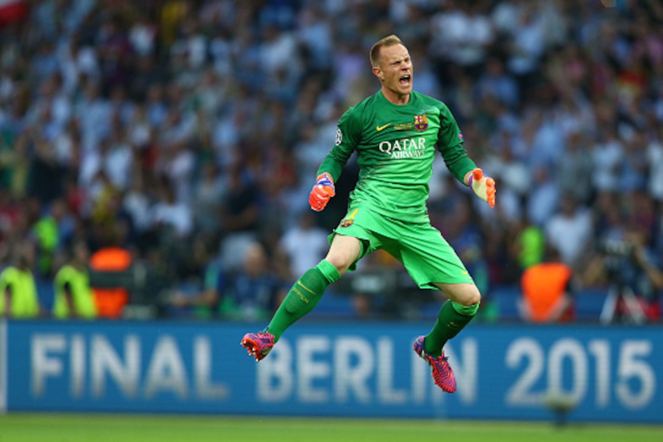 BERLIN, GERMANY - JUNE 06:  Marc-Andre ter Stegen of Barcelona celebrates the goal scored by Ivan Rakitic during the UEFA Champions League Final between Juventus and FC Barcelona at Olympiastadion on June 6, 2015 in Berlin, Germany.  (Photo by Paul Gilham