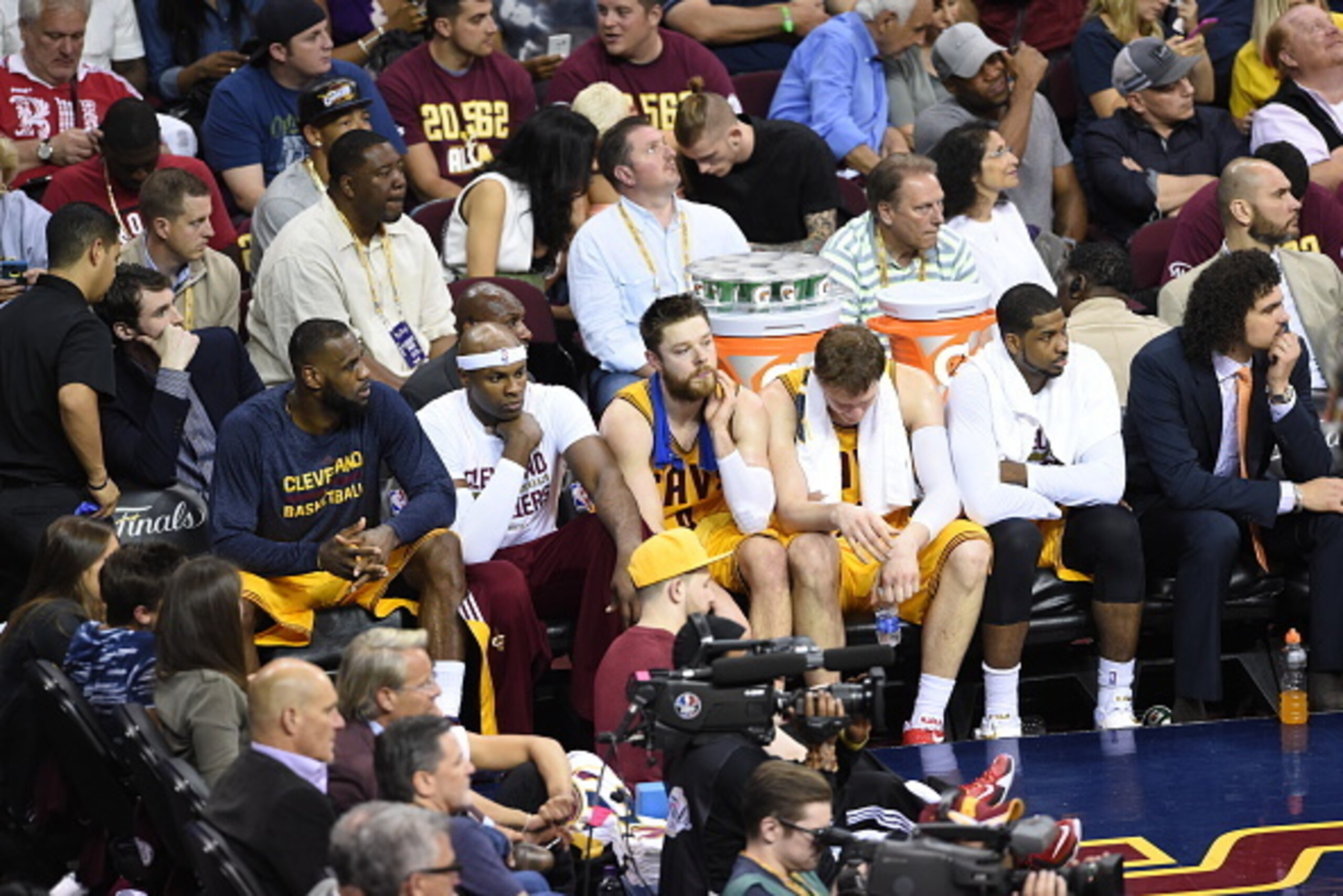 CLEVELAND, OH - JUNE 11:  Matthew Dellavedova #8 of the Cleveland Cavaliers sits on the bench during Game Four of the 2015 NBA Finals against the Golden State Warriors at Quicken Loans Arena on June 11, 2015 in Cleveland, Ohio.  NOTE TO USER: User express