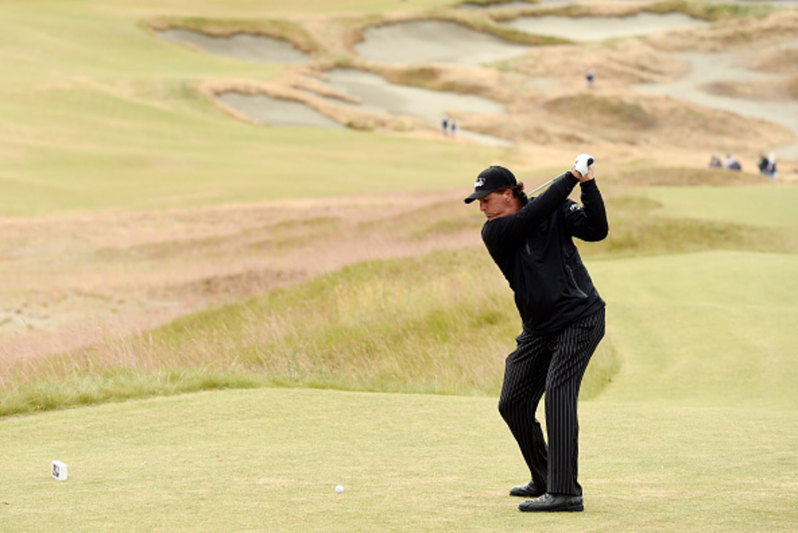 UNIVERSITY PLACE, WA - JUNE 16: Phil Mickelson of the United States hits a tee shot during a practice round prior to the start of the 115th U.S. Open Championship at Chambers Bay on June 16, 2015 in University Place, Washington. (Photo by Ross Kinnaird/G UNIVERSITY PLACE, WA - JUNE 16: Phil Mickelson of the United States hits a tee shot during a practice round prior to the start of the 115th U.S. Open Championship at Chambers Bay on June 16, 2015 in University Place, Washington. (Photo by Ross Kinnaird/G