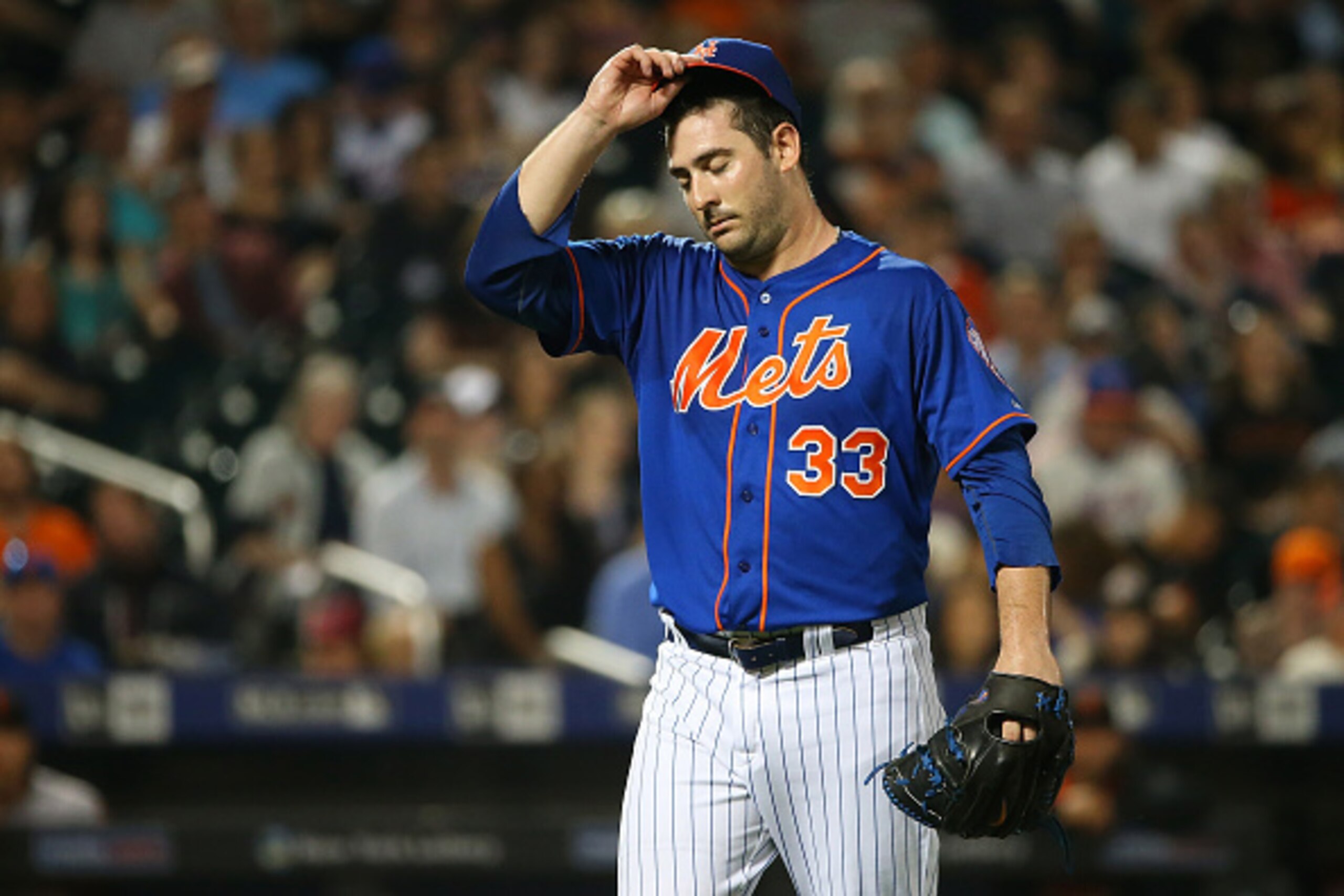 NEW YORK, NY - JUNE 10:  Matt Harvey #33 of the New York Mets waks off the mound after giving up 5 runs in the sixth inning against the San Francisco Giants at Citi Field on June 10, 2015 in Flushing neighborhood of the Queens borough of New York City.  (