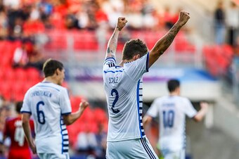 PRAGUE, CZECH REPUBLIC - JUNE 17:  Alexander Scholz of Denmark celebrates after UEFA U21 European Championship Group A match between Czech Republic and Denmark at Eden Stadium on June 17, 2015 in Prague, Czech Republic.  (Photo by Matej Divizna/Getty Imag