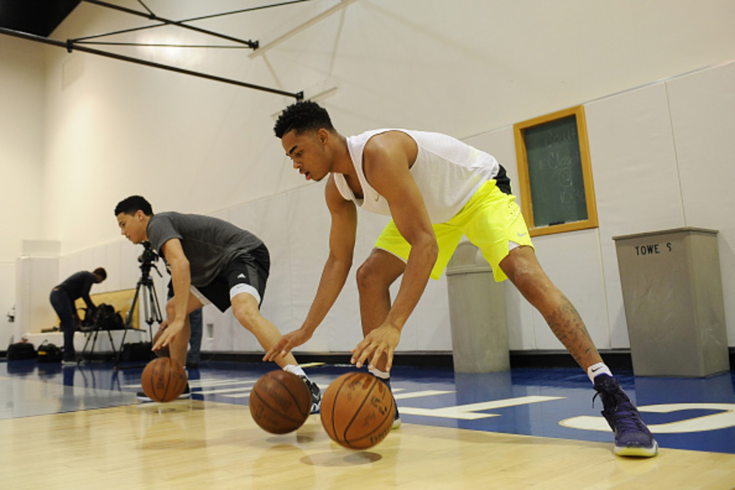 THOUSAND OAKS, CA - MAY 28: NBA Draft Prospect, D'Angelo Russell works out on May 28, 2015 at The Spectrum Club/Pro Active Sports Performance Lab in Thousand Oaks, California. NOTE TO USER: User expressly acknowledges and agrees that, by downloading and/ THOUSAND OAKS, CA - MAY 28: NBA Draft Prospect, D'Angelo Russell works out on May 28, 2015 at The Spectrum Club/Pro Active Sports Performance Lab in Thousand Oaks, California. NOTE TO USER: User expressly acknowledges and agrees that, by downloading and/