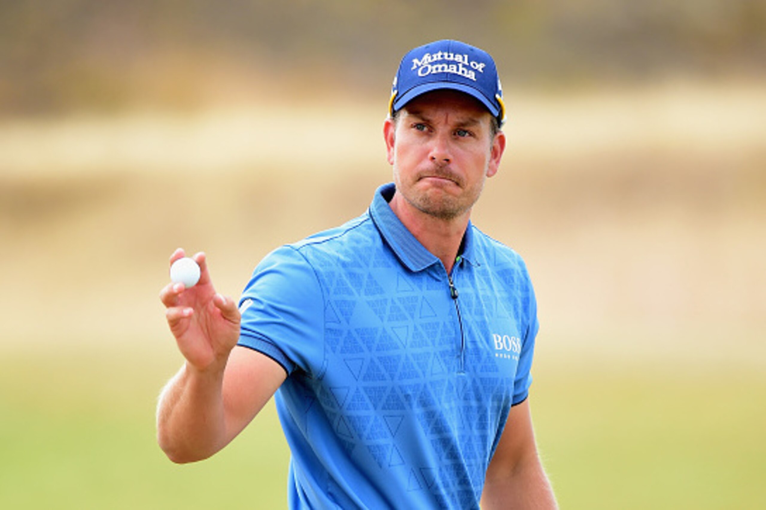 UNIVERSITY PLACE, WA - JUNE 18:  Henrik Stenson of Sweden waves to the gallery on the fifth hole during the first round of the 115th U.S. Open Championship at Chambers Bay on June 18, 2015 in University Place, Washington.  (Photo by Harry How/Getty Images