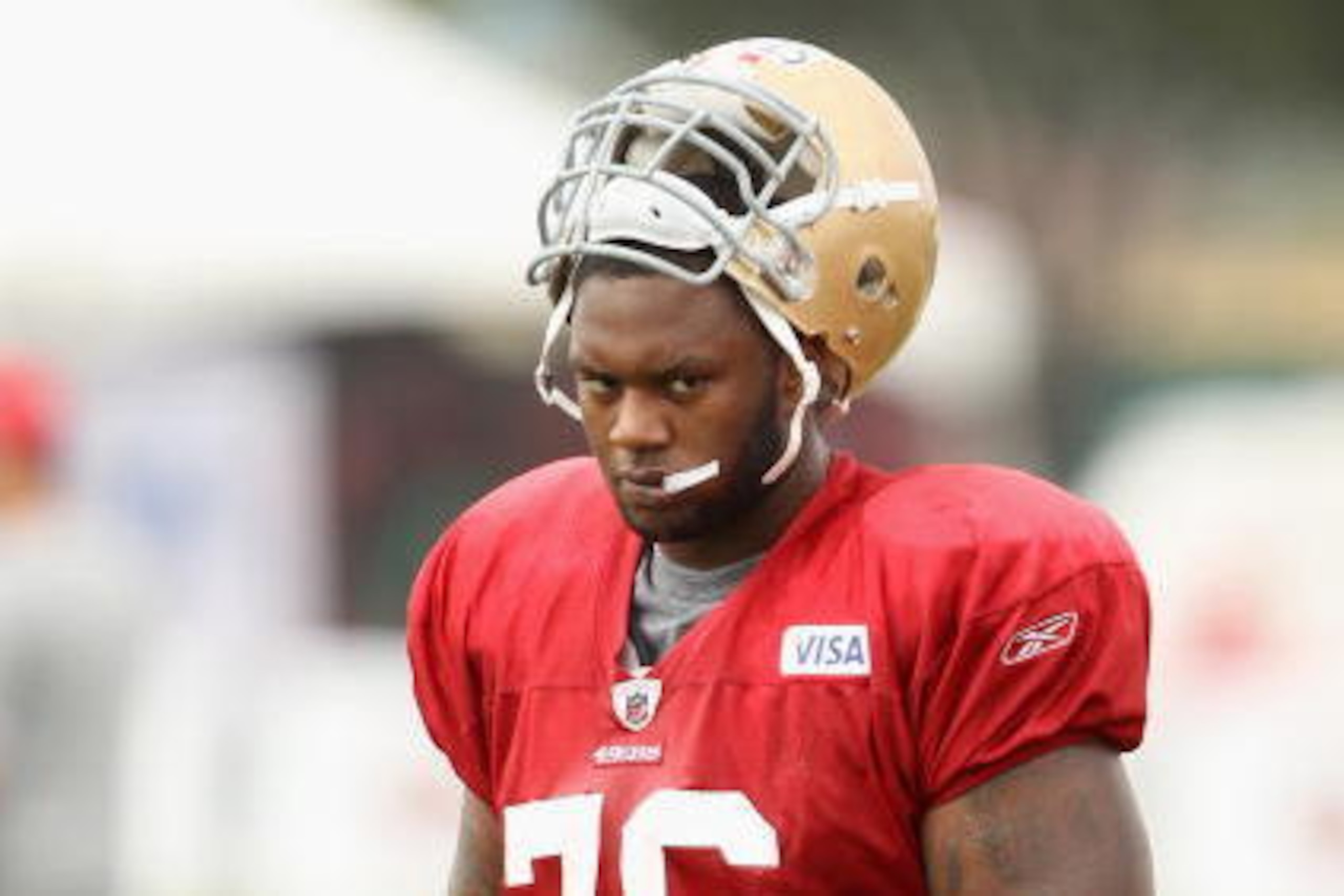 SANTA CLARA, CA - AUGUST 02:  Anthony Davis #76 works out during the San Francisco 49ers training camp at their training complex on August 2, 2010 in Santa Clara, California.  (Photo by Ezra Shaw/Getty Images)