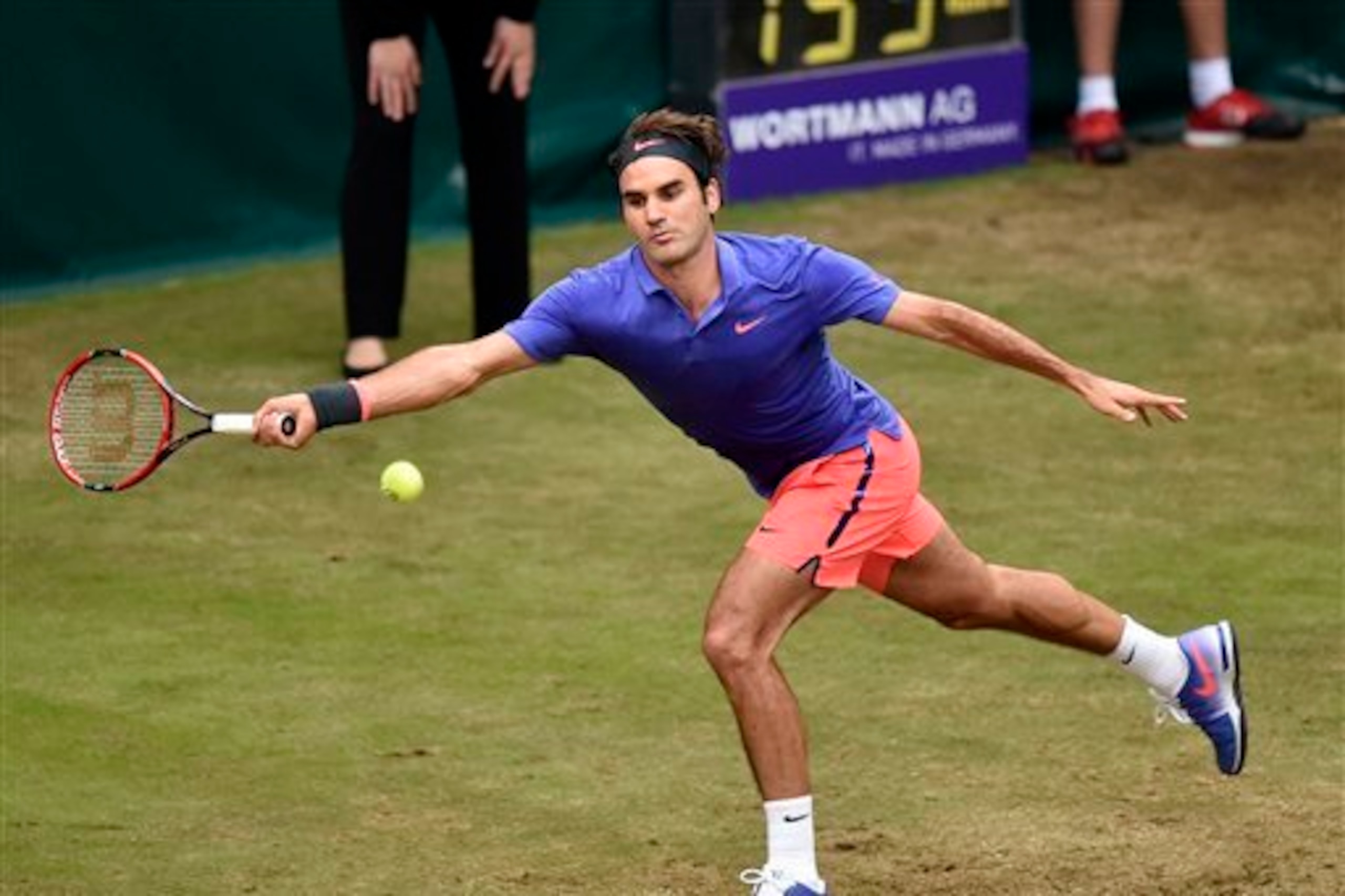 Federer played superbly against Mayer.