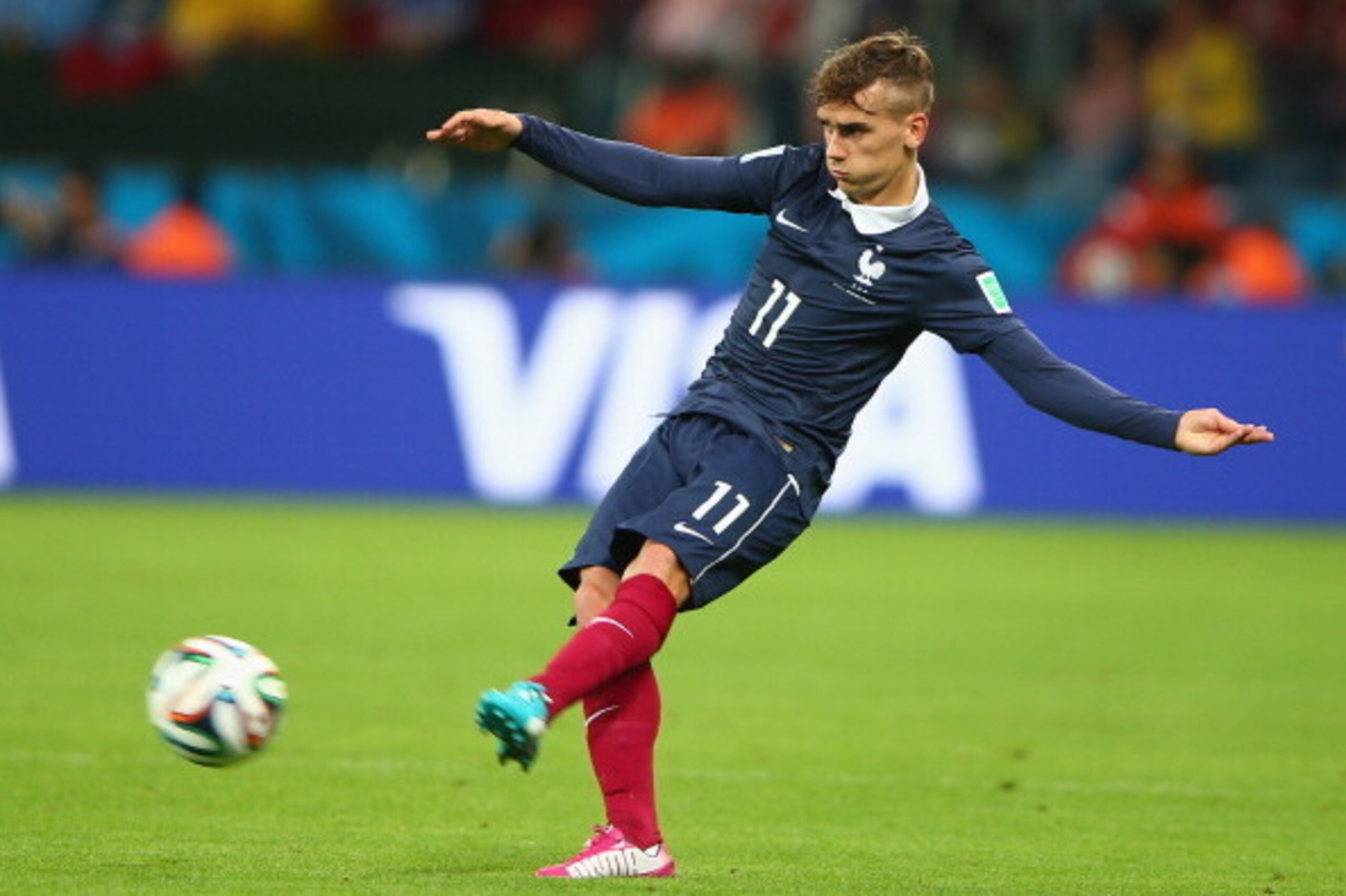 PORTO ALEGRE, BRAZIL - JUNE 15:  Antoine Griezmann of France kicks the ball during the 2014 FIFA World Cup Brazil Group E match between France and Honduras at Estadio Beira-Rio on June 15, 2014 in Porto Alegre, Brazil.  (Photo by Ian Walton/Getty Images)