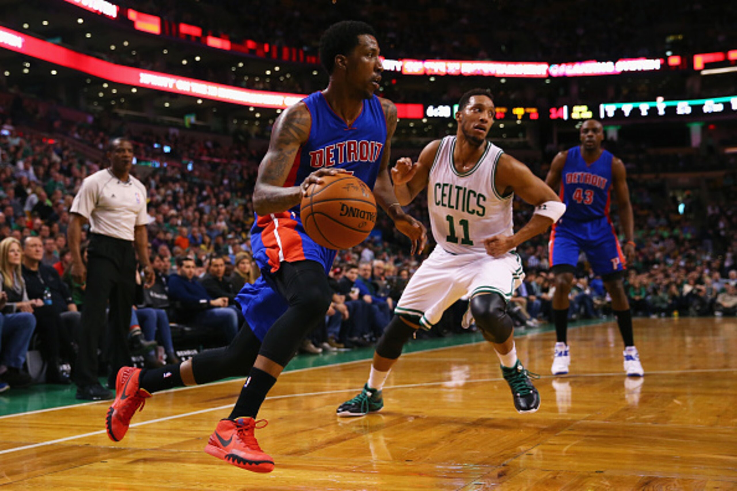 BOSTON, MA - MARCH 22: Brandon Jennings #7 of the Detroit Pistons drives against Evan Turner #11 of the Boston Celtics during the first quarter at TD Garden on March 22, 2015 in Boston, Massachusetts. NOTE TO USER: User expressly acknowledges and agrees BOSTON, MA - MARCH 22: Brandon Jennings #7 of the Detroit Pistons drives against Evan Turner #11 of the Boston Celtics during the first quarter at TD Garden on March 22, 2015 in Boston, Massachusetts. NOTE TO USER: User expressly acknowledges and agrees
