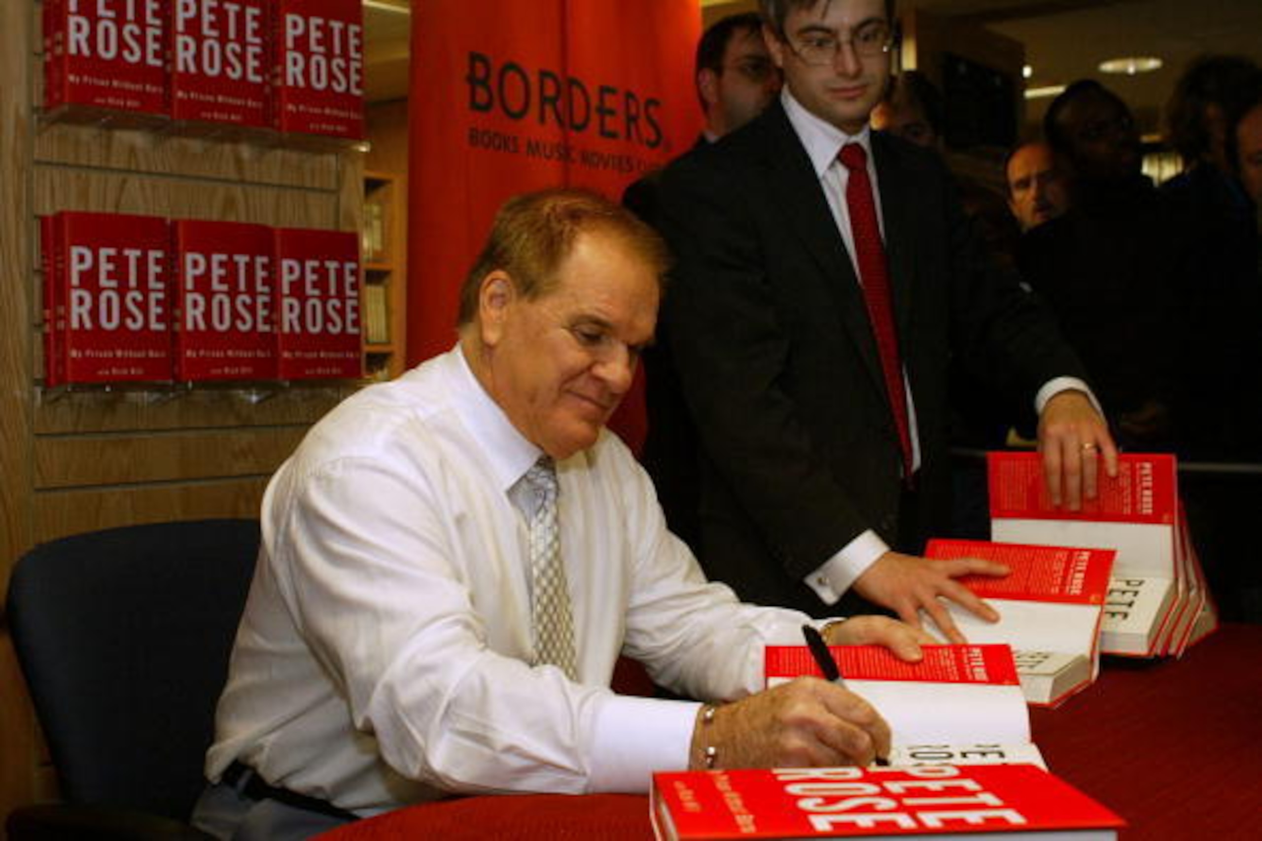 NEW YORK - JANUARY 9: Controversial former baseball great Pete Rose attends a signing for his autobiography 'My Prison Without Bars' January 9, 2004 in New York City. In the newly-released book, Rose admitted to gambling on the Cincinnati Reds while he ma