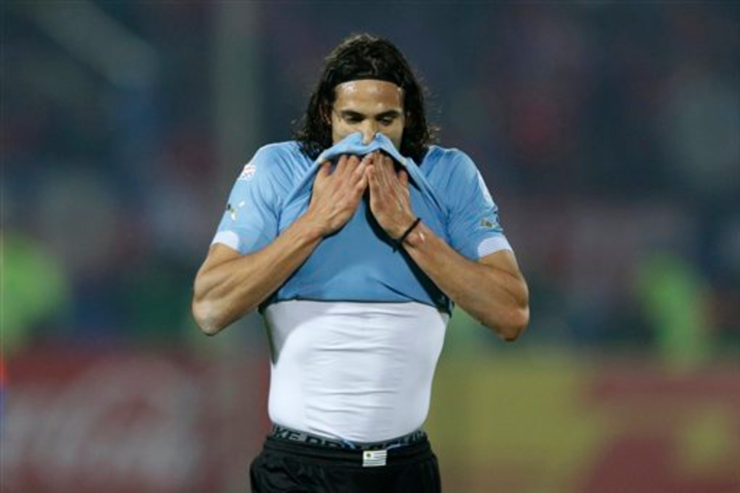 Cavani was sent off in controversial circumstances.