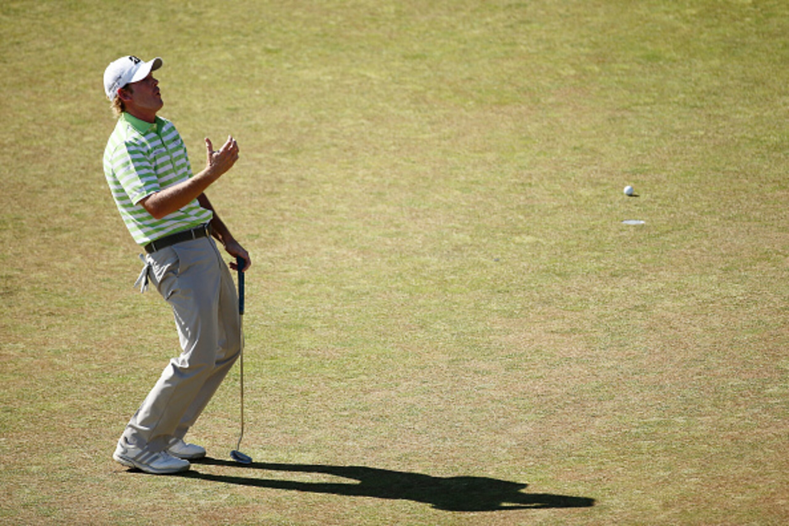 UNIVERSITY PLACE, WA - JUNE 21:  Brandt Snedeker of the United States reacts to a missed putt on the 12th green during the final round of the 115th U.S. Open Championship at Chambers Bay on June 21, 2015 in University Place, Washington.  (Photo by Mike Eh
