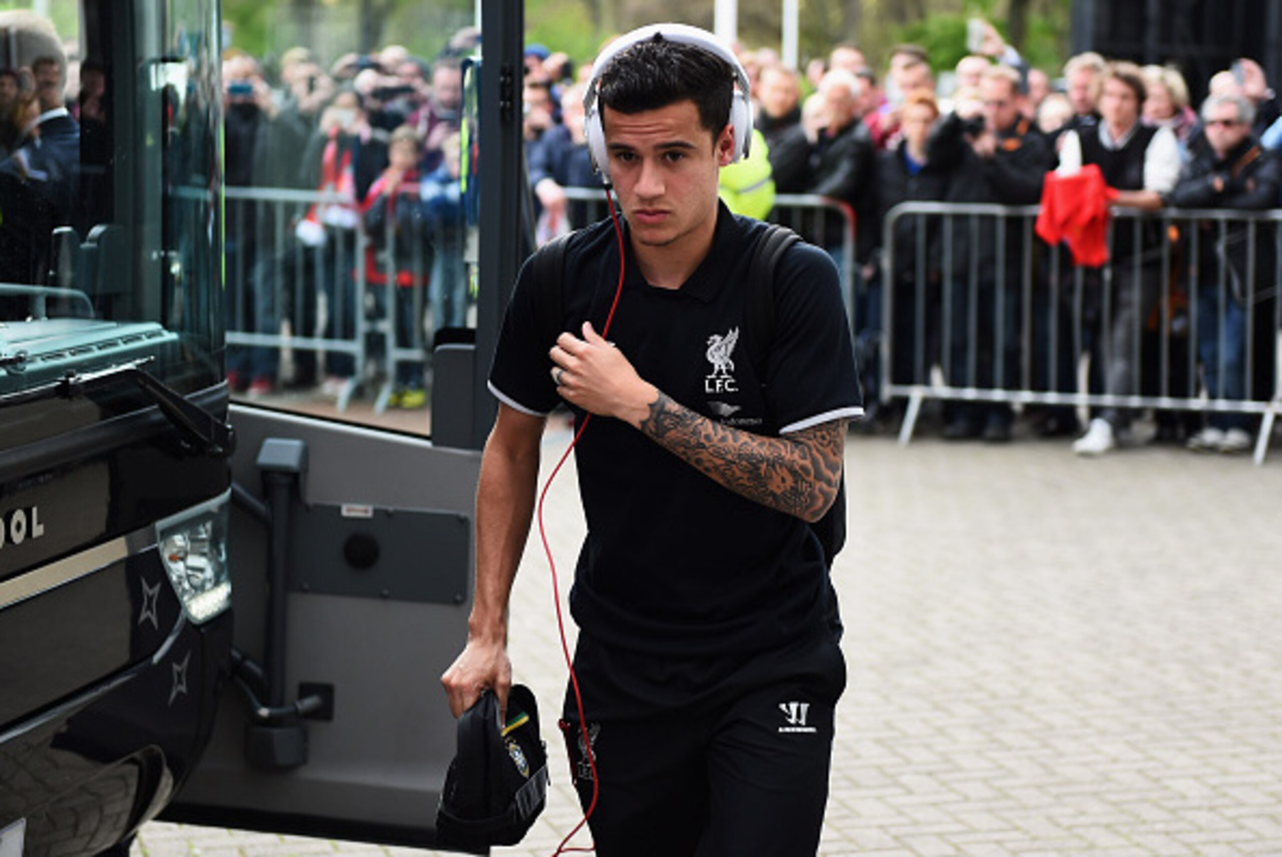 HULL, ENGLAND - APRIL 28:  Philippe Coutinho of Liverpool arrives prior to the Barclays Premier League match between Hull City and Liverpool at KC Stadium on April 28, 2015 in Hull, England.  (Photo by Laurence Griffiths/Getty Images)