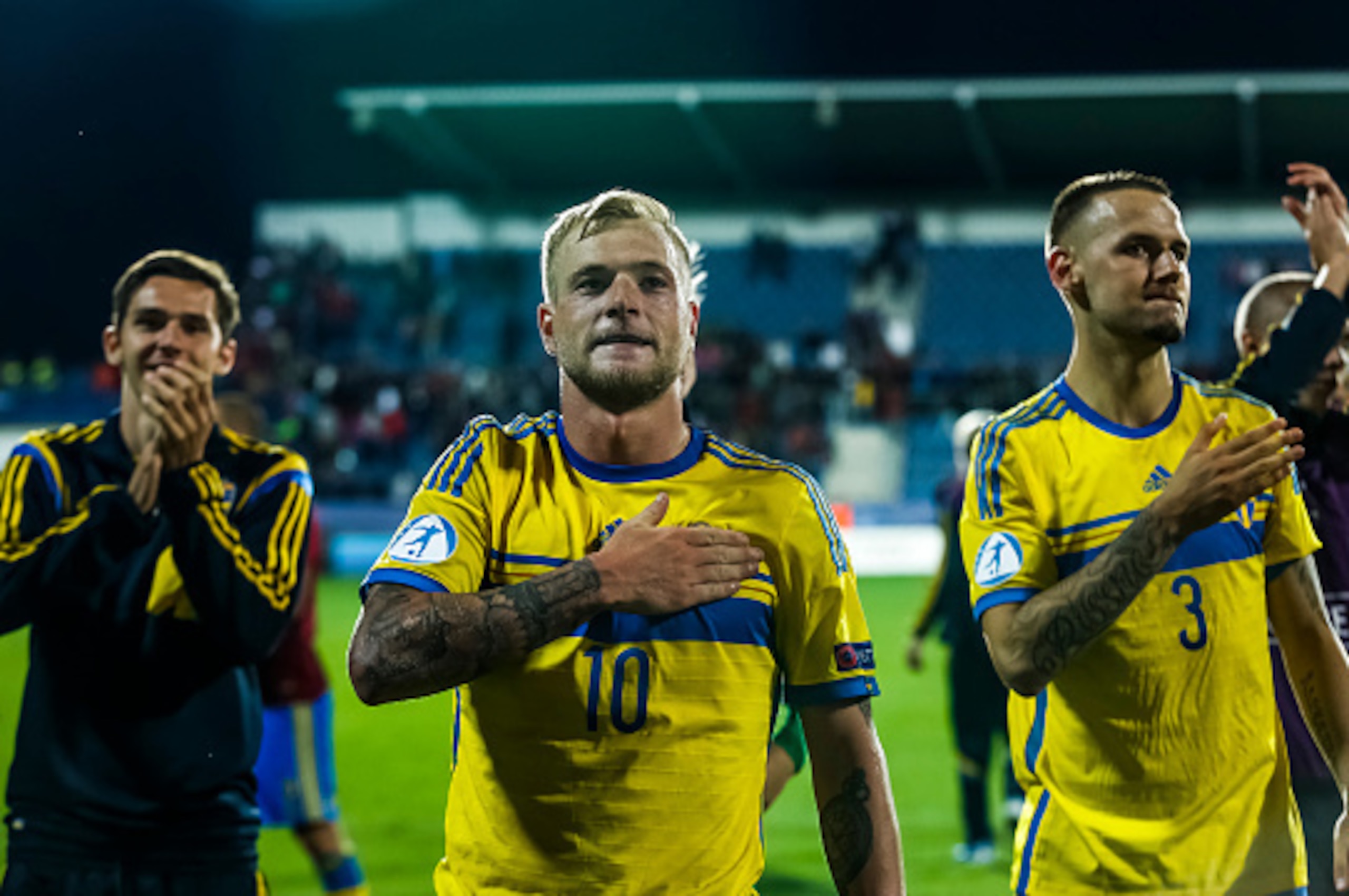 UHERSKE HRADISTE, CZECH REPUBLIC - JUNE 24:  John Guidetti (C) of Sweden celebrates with his team-mates after UEFA U21 European Championship Group B match between Portugal and Sweden at Mestsky Fotbalovy Stadium on June 24, 2015 in Uherske Hradiste, Czech