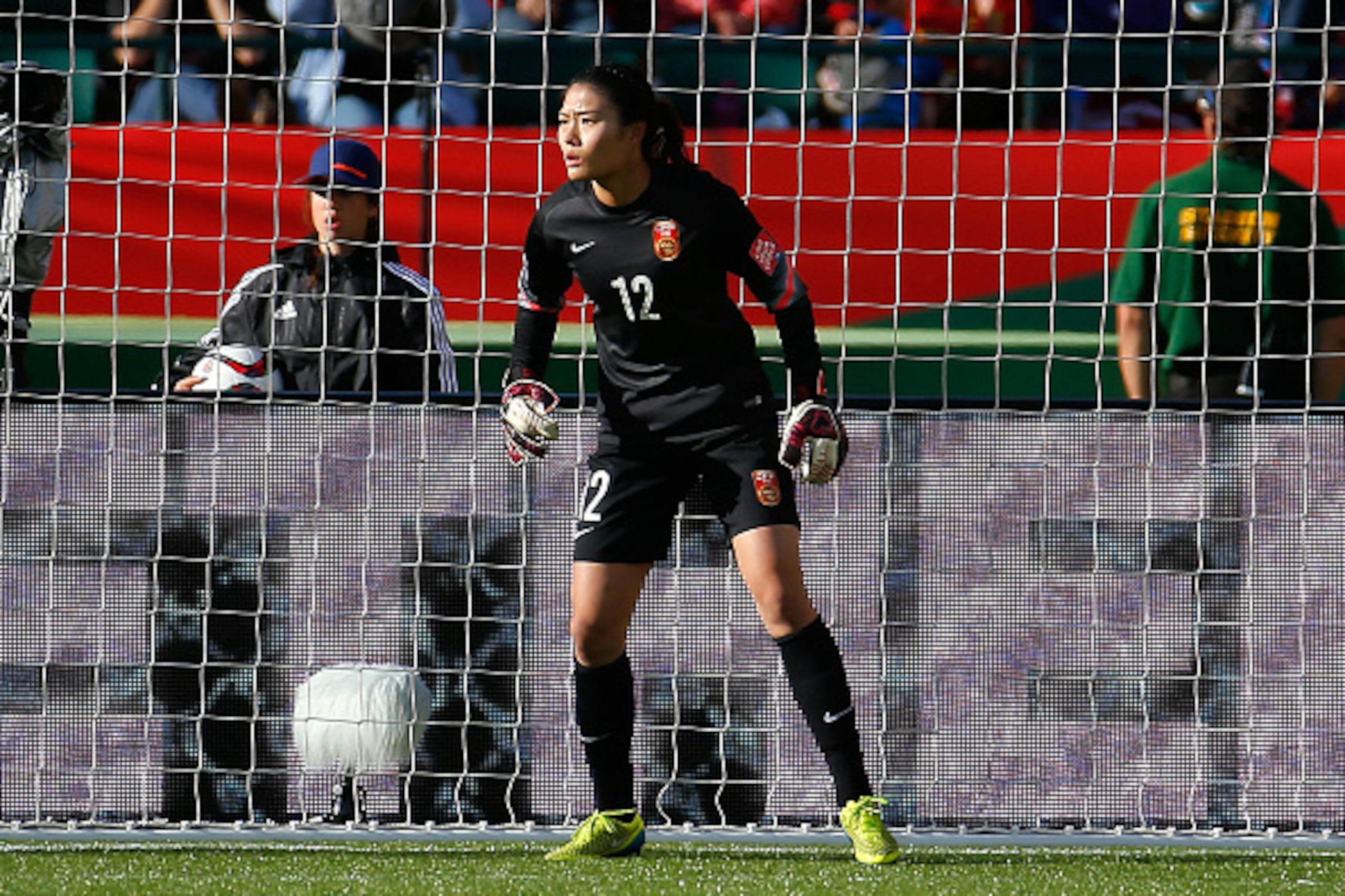 EDMONTON, AB - JUNE 20: Goalkeeper Wang Fei #12 of China PR against Cameroon during the FIFA Women's World Canada 2015 Round of 16 match between China PR and Cameroon at Commonwealth Stadium on June 20, 2015 in Edmonton, Canada. (Photo by Kevin C. Cox/G EDMONTON, AB - JUNE 20: Goalkeeper Wang Fei #12 of China PR against Cameroon during the FIFA Women's World Canada 2015 Round of 16 match between China PR and Cameroon at Commonwealth Stadium on June 20, 2015 in Edmonton, Canada. (Photo by Kevin C. Cox/G