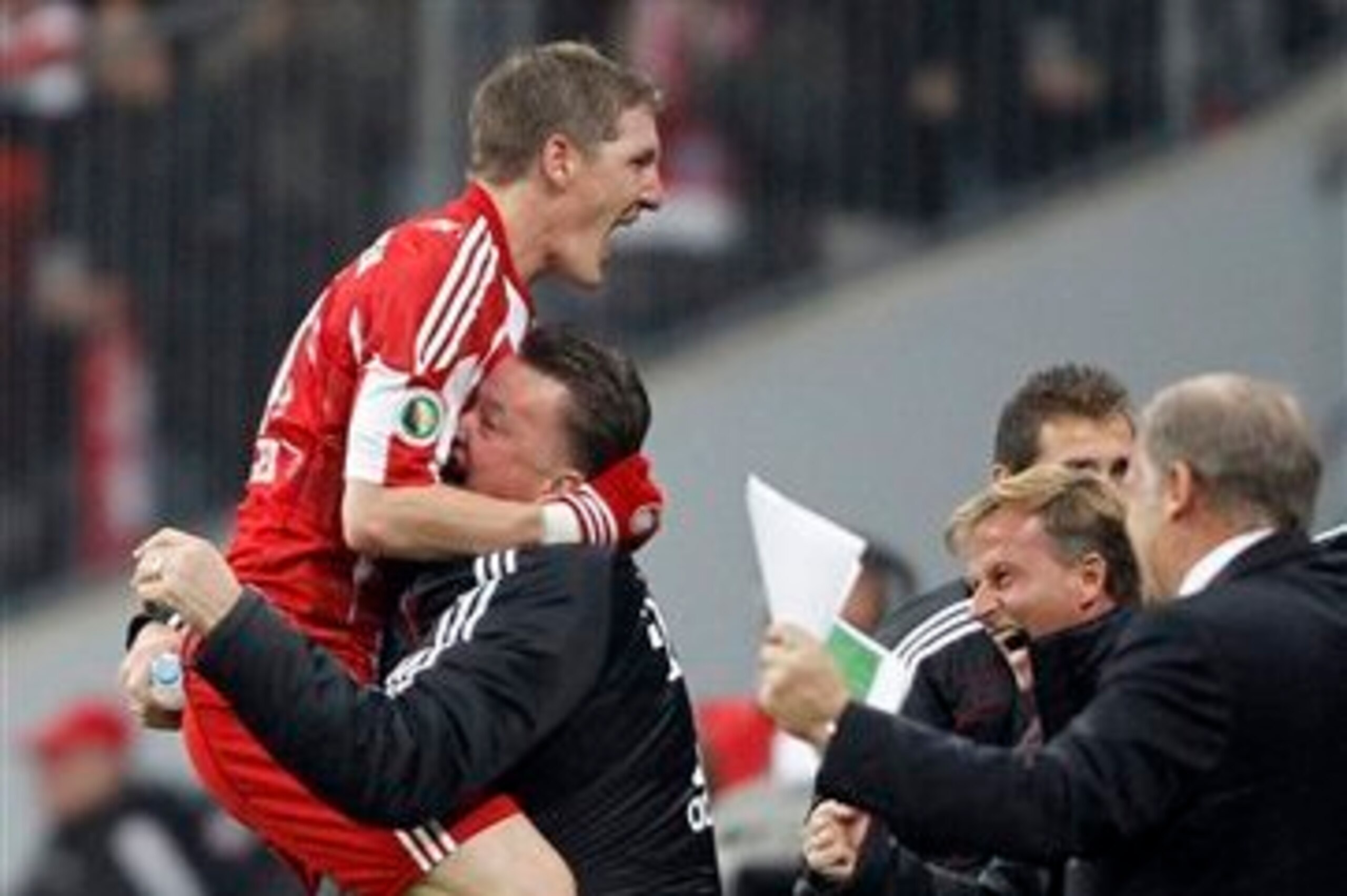 Schweinsteiger and Van Gaal have worked well together in the past.