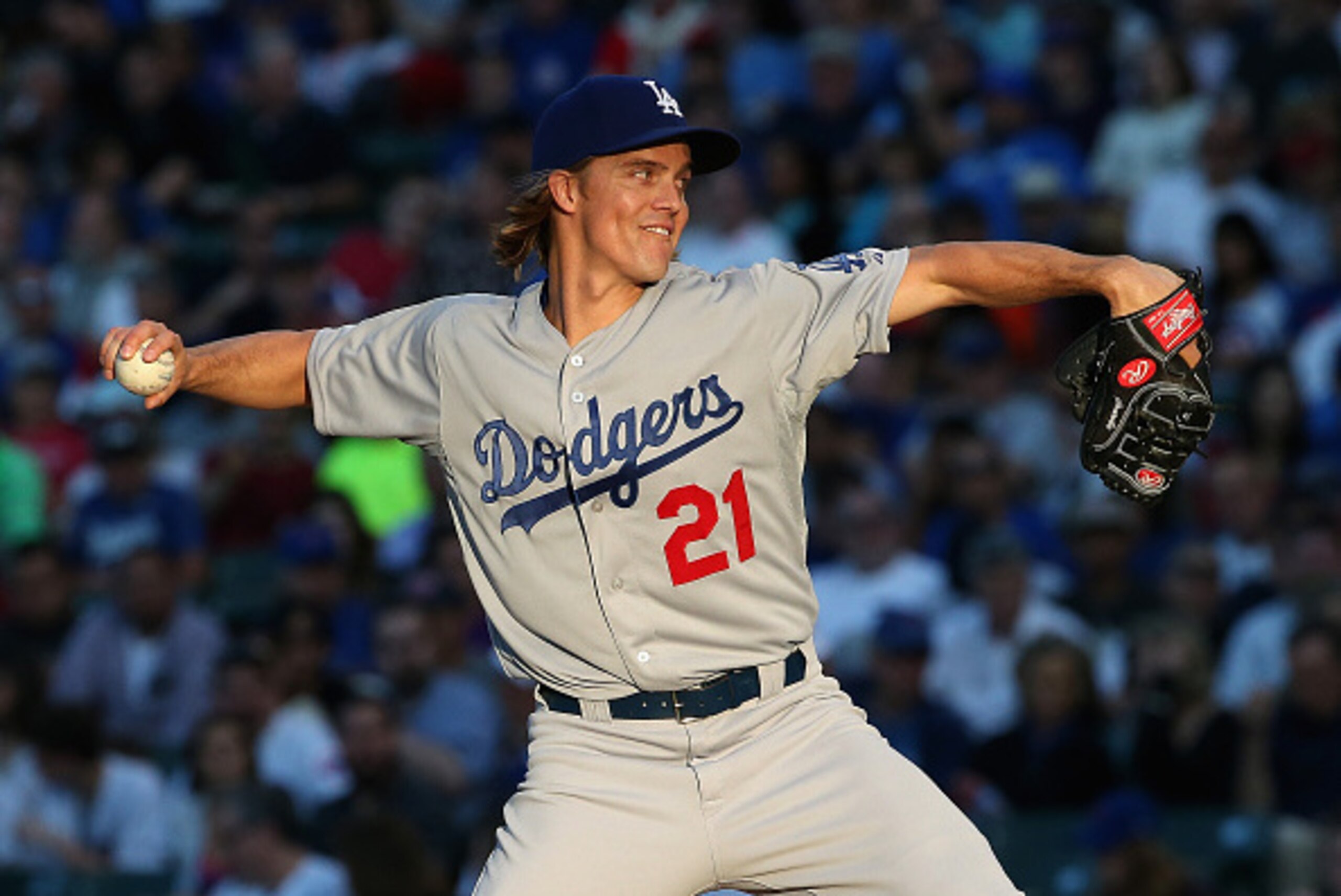 CHICAGO, IL - JUNE 23: Starting pitcher Zack Greinke #21 of the Los Angeles Dodgers delivers the ball against the Chicago Cubs at Wrigley Field on June 23, 2015 in Chicago, Illinois. (Photo by Jonathan Daniel/Getty Images) CHICAGO, IL - JUNE 23: Starting pitcher Zack Greinke #21 of the Los Angeles Dodgers delivers the ball against the Chicago Cubs at Wrigley Field on June 23, 2015 in Chicago, Illinois. (Photo by Jonathan Daniel/Getty Images)
