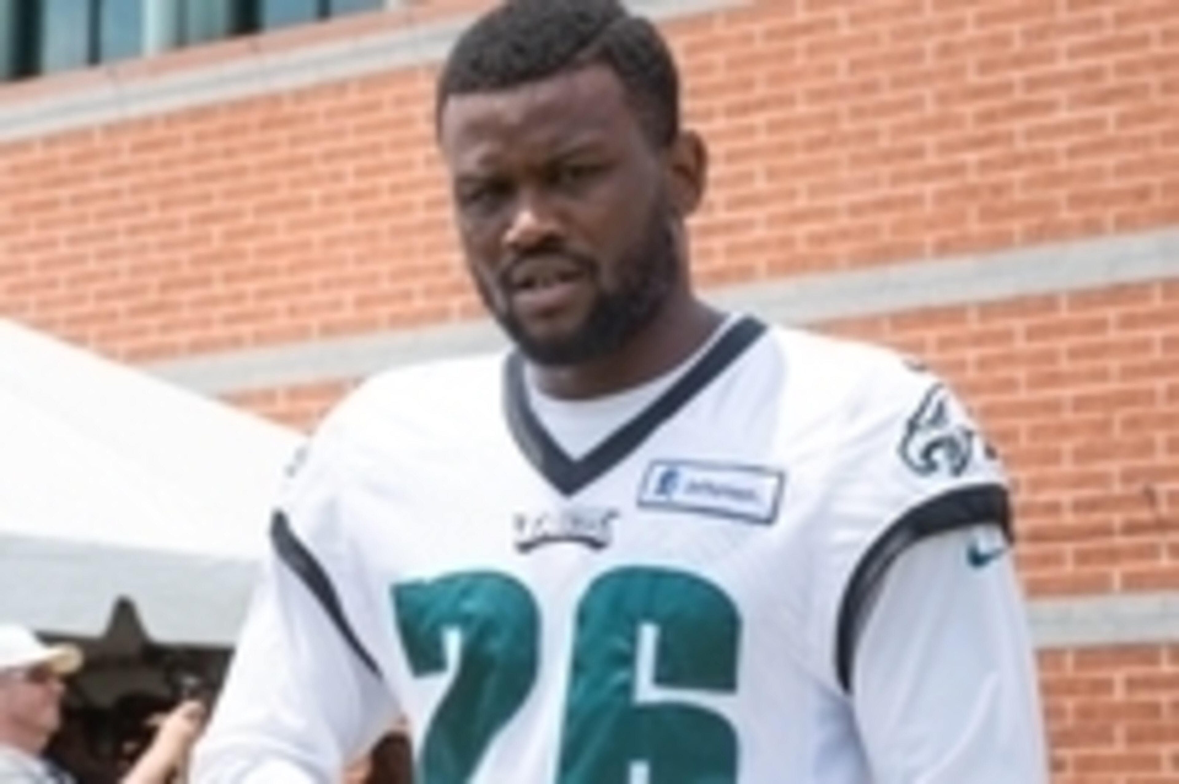 May 28, 2015; Philadelphia, PA, USA; Philadelphia Eagles cornerback Walter Thurmond (26) takes the field during OTA's at the NovaCare Complex. Mandatory Credit: Bill Streicher-USA TODAY Sports May 28, 2015; Philadelphia, PA, USA; Philadelphia Eagles cornerback Walter Thurmond (26) takes the field during OTA's at the NovaCare Complex. Mandatory Credit: Bill Streicher-USA TODAY Sports