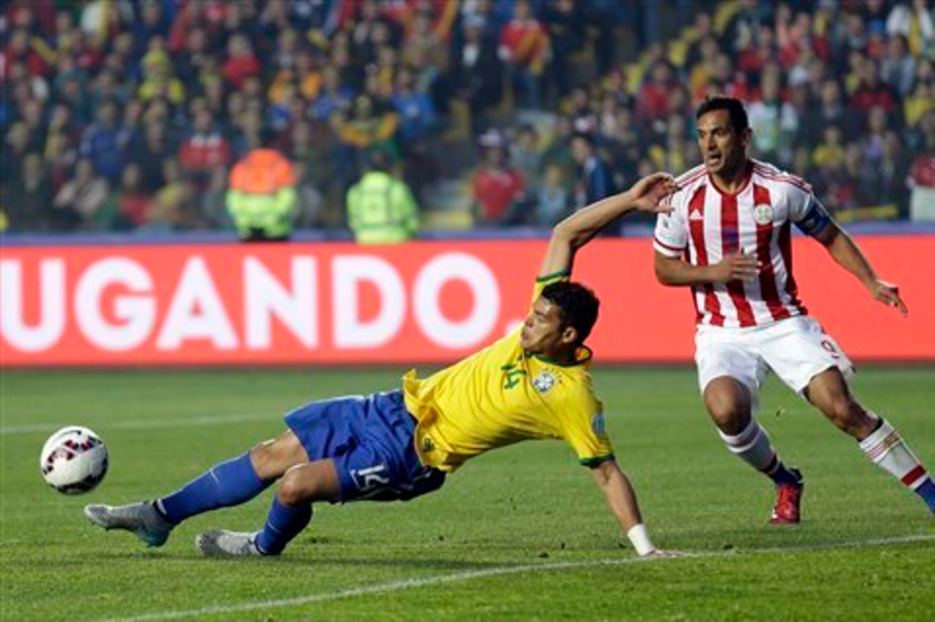Thiago Silva is a better defender than David Luiz, but had not former a partnership with Miranda previously.