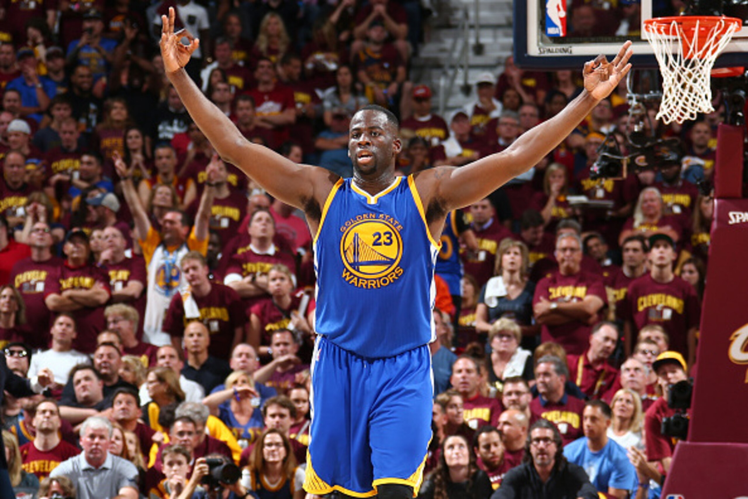 CLEVELAND, OH - JUNE 16: Draymond Green #23 of the Golden State Warriors reacts during Game Six of the 2015 NBA Finals at The Quicken Loans Arena on June 16, 2015 in Cleveland, Ohio. NOTE TO USER: User expressly acknowledges and agrees that, by downloadi CLEVELAND, OH - JUNE 16: Draymond Green #23 of the Golden State Warriors reacts during Game Six of the 2015 NBA Finals at The Quicken Loans Arena on June 16, 2015 in Cleveland, Ohio. NOTE TO USER: User expressly acknowledges and agrees that, by downloadi