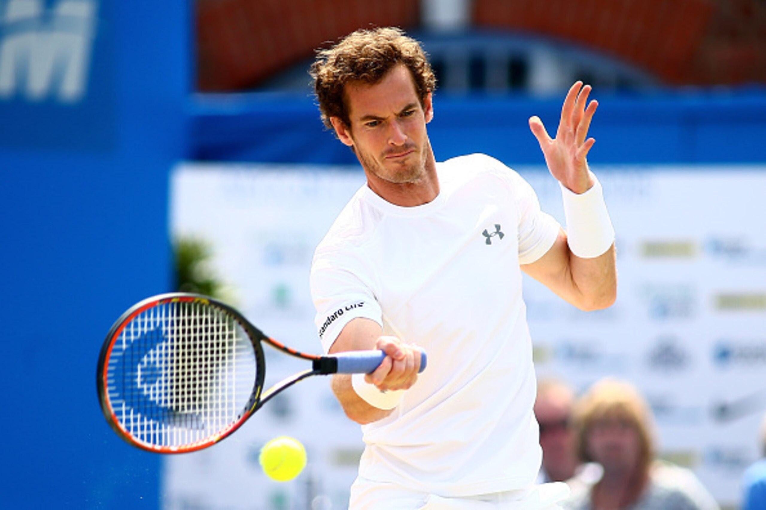 LONDON, ENGLAND - JUNE 21:  Andy Murray of Great Britain plays a forehand in his men's singles final match against Kevin Anderson of South Africa during day seven of the Aegon Championships at Queen's Club on June 21, 2015 in London, England.  (Photo by J