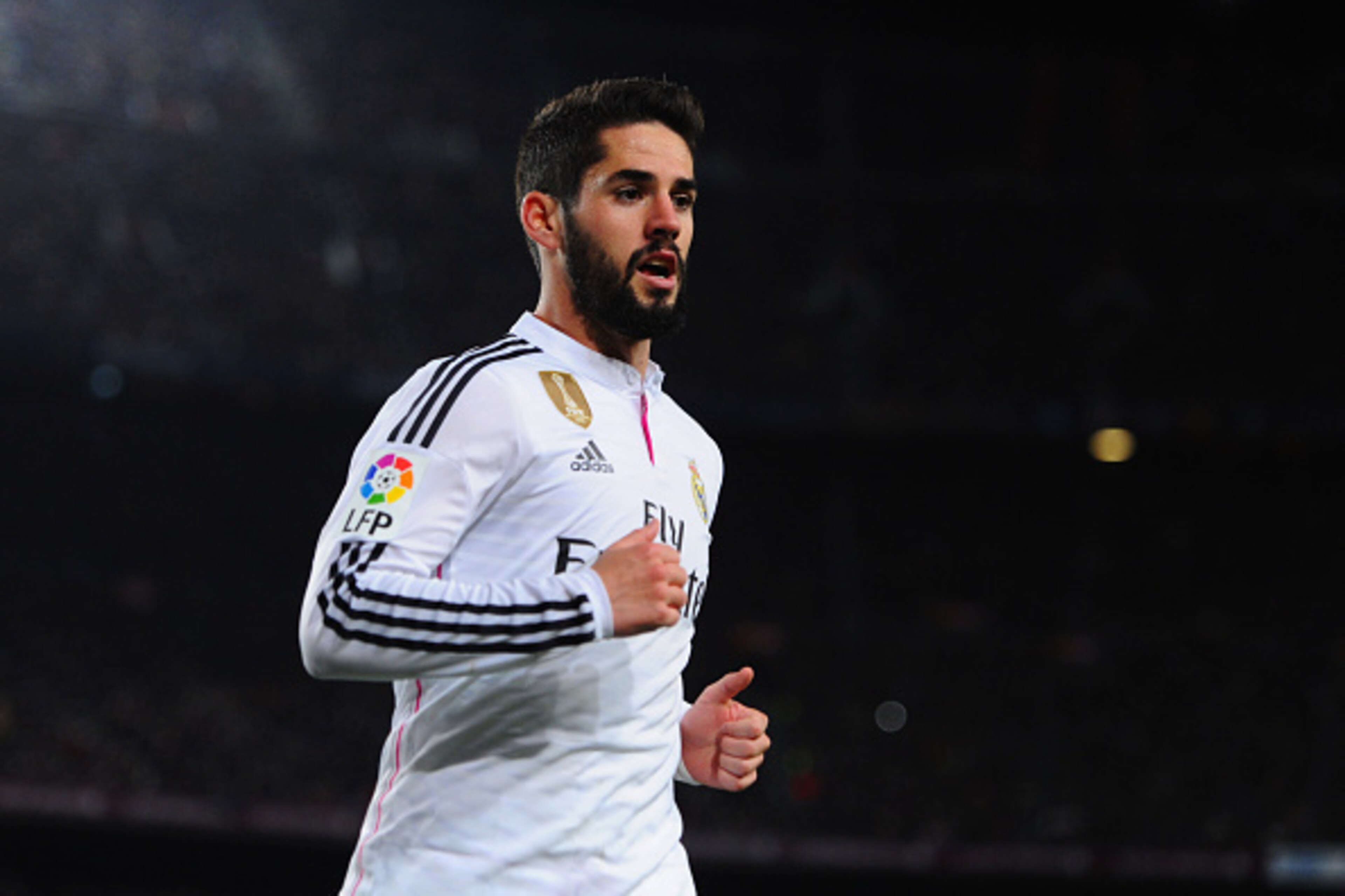 BARCELONA, SPAIN - MARCH 22: Isco of Real Madrid CF in action during the La Liga match between FC Barcelona and Real Madrid CF at Camp Nou on March 22, 2015 in Barcelona, Spain. (Photo by Alex Caparros/Getty Images) BARCELONA, SPAIN - MARCH 22: Isco of Real Madrid CF in action during the La Liga match between FC Barcelona and Real Madrid CF at Camp Nou on March 22, 2015 in Barcelona, Spain. (Photo by Alex Caparros/Getty Images)