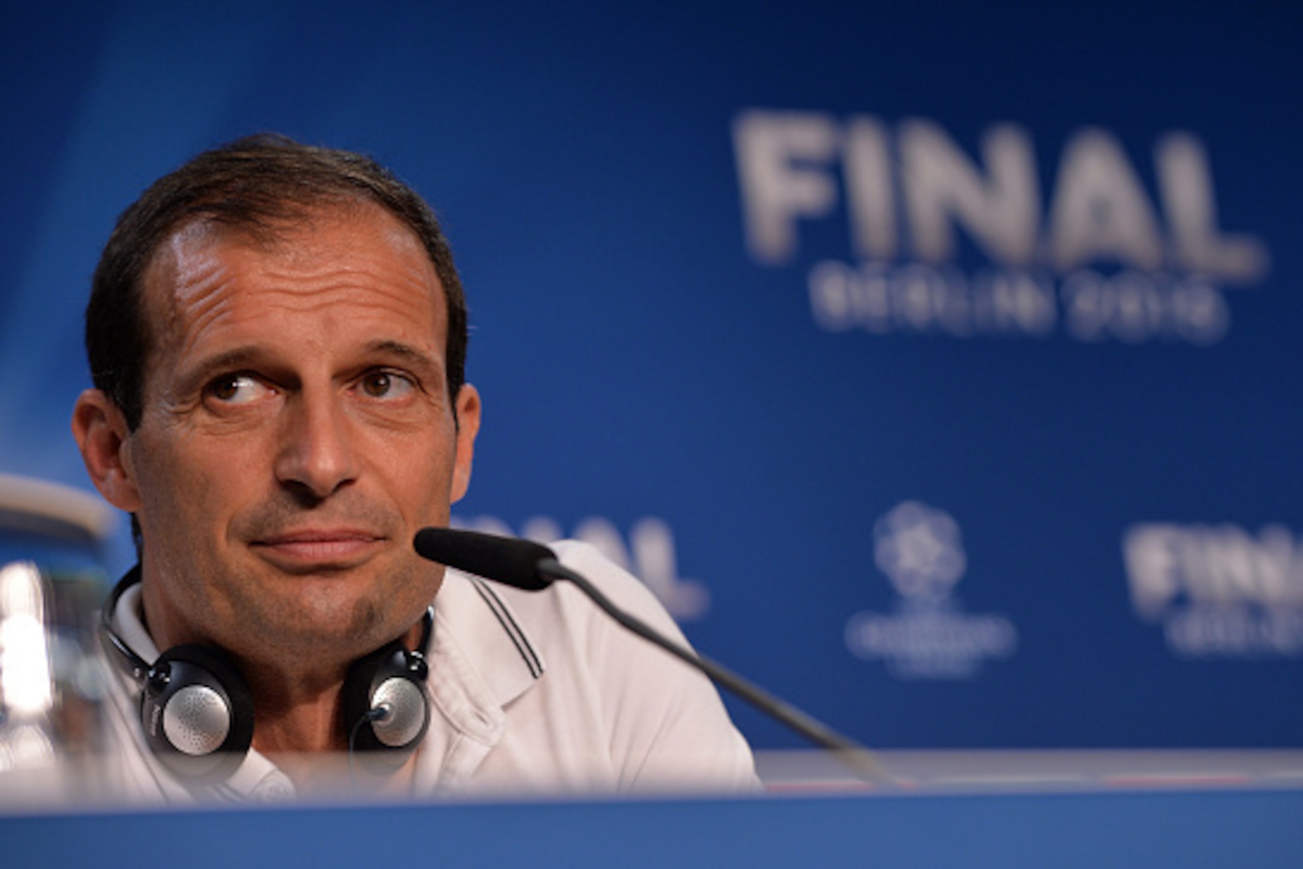 BERLIN, GERMANY - JUNE 05: In this handout image provided by UEFA, Massimiliano Allegri manager of Juventus talks during a Juventus press conference on the eve of the UEFA Champions League Final match against FC Barcelona at Olympiastadion on June 5, 201 BERLIN, GERMANY - JUNE 05: In this handout image provided by UEFA, Massimiliano Allegri manager of Juventus talks during a Juventus press conference on the eve of the UEFA Champions League Final match against FC Barcelona at Olympiastadion on June 5, 201