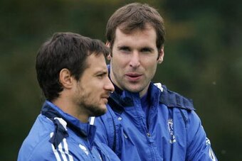 COBHAM, UNITED KINGDOM - OCTOBER 26:  Petr Cech and Carlo Cudicini of Chelsea watch the New York Giants in training during the Giants training Session at Chelsea FC Training Ground on October 26, 2007 in Cobham, England.  (Photo by Christopher Lee/Getty I