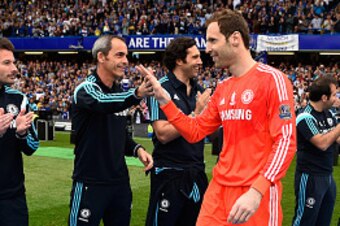 LONDON, ENGLAND - MAY 24:  Goalkeepers Petr Cech and Thibaut Courtois of Chelsea celebrate after the Barclays Premier League match between Chelsea and Sunderland at Stamford Bridge on May 24, 2015 in London, England. Chelsea were crowned Premier League ch