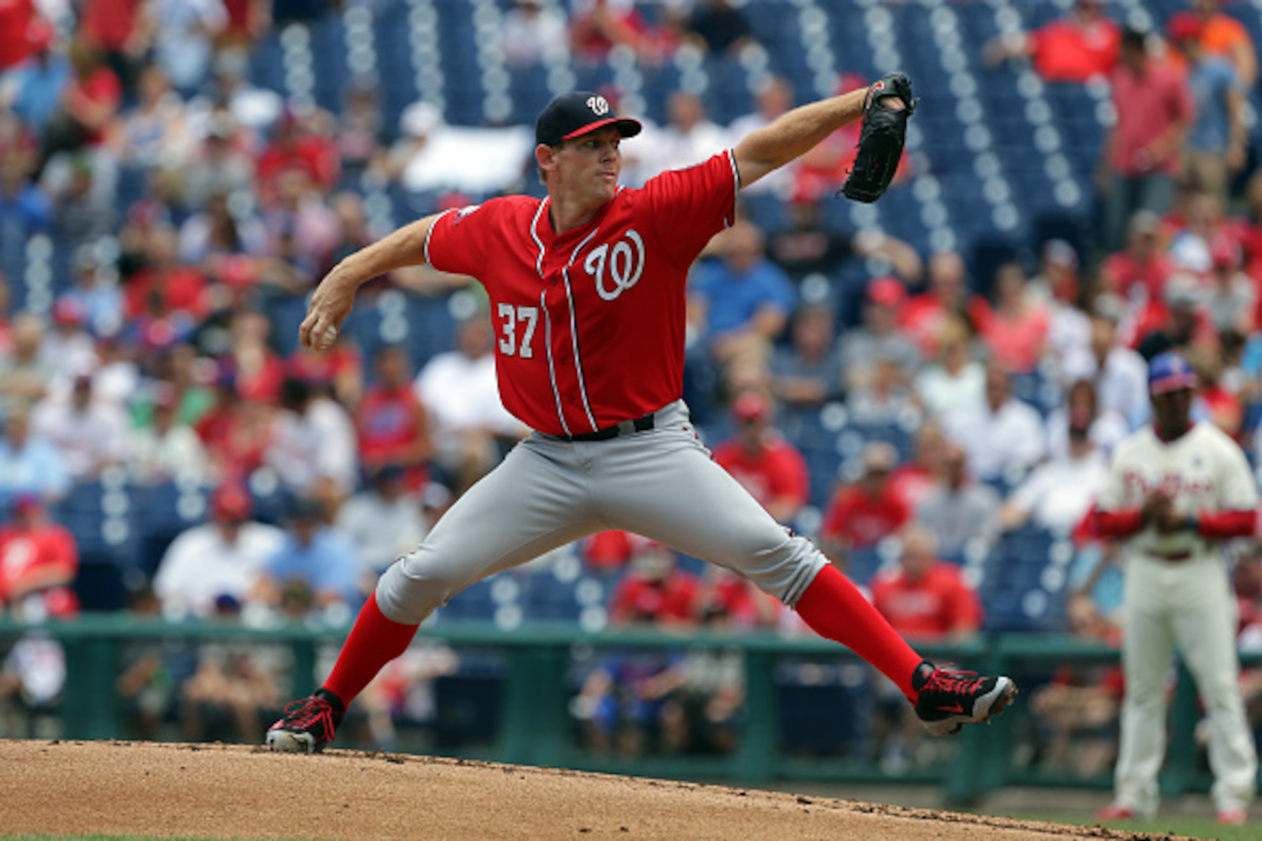 PHILADELPHIA, PA - JUNE 28: Stephen Strasburg #37 of the Washington Nationals throws a pitch in the first inning during game one of a doubleheader against the Philadelphia Phillies at Citizens Bank Park on June 28, 2015 in Philadelphia, Pennsylvania. (Pho