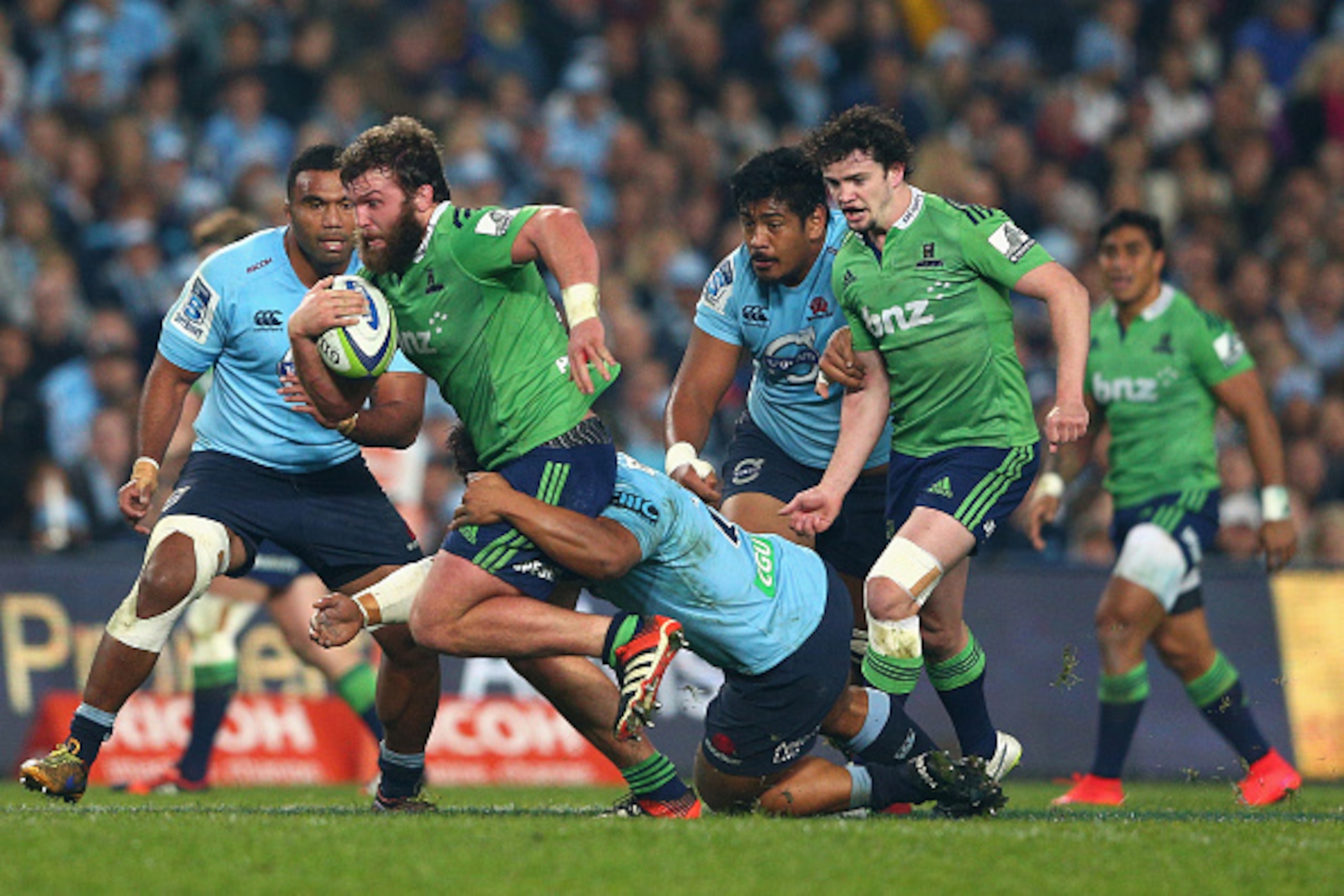 SYDNEY, AUSTRALIA - JUNE 27: Liam Coltman of the Highlanders runs the ball during the Super Rugby Semi Final match between the Waratahs and the Highlanders at Allianz Stadium on June 27, 2015 in Sydney, Australia.  (Photo by Cameron Spencer/Getty Images)