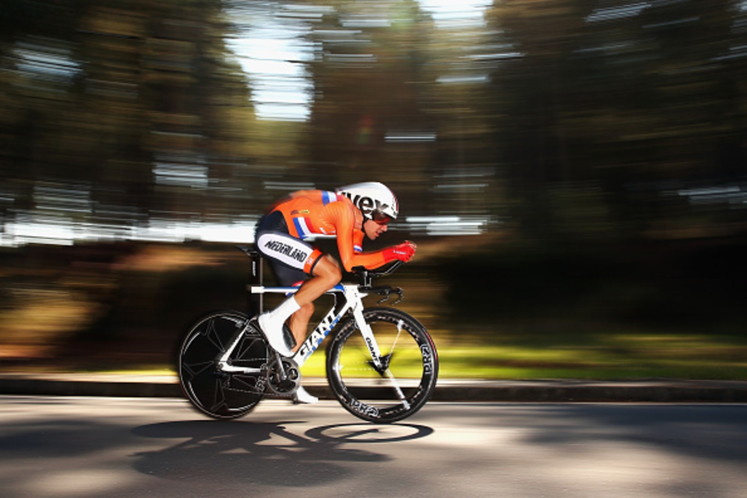 PONFERRADA, SPAIN - SEPTEMBER 24: Tom Dumoulin of The Netherlands in action on his way to  3rd place in the Elite Men's Individual Time Trial on day four of the UCI Road World Championships on September 24, 2014 in Ponferrada, Spain.  (Photo by Bryn Lenno