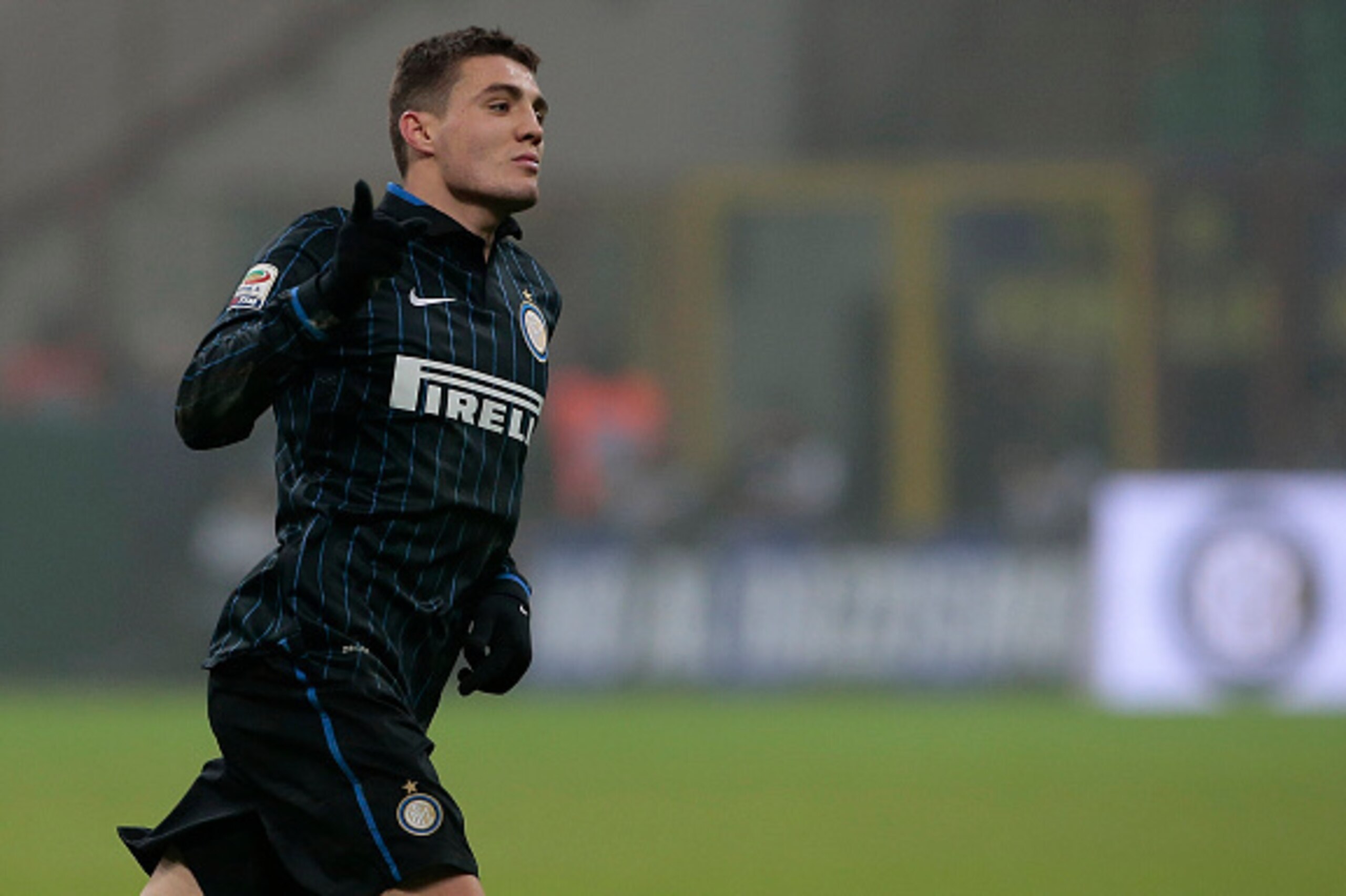 MILAN, ITALY - DECEMBER 21:  Mateo Kovacic of FC Internazionale Milano celebrates his goal during the Serie A match betweeen FC Internazionale Milano and SS Lazio at Stadio Giuseppe Meazza on December 21, 2014 in Milan, Italy.  (Photo by Marco Luzzani/Get
