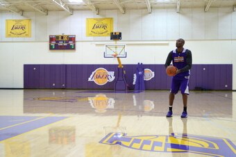 EL SEGUNDO, CA - DECEMBER 3:  Kobe Bryant #24 of the Los Angeles Lakers shoots during practice on December 3, 2013 at Toyota Sports Center in El Segundo, California. NOTE TO USER: User expressly acknowledges and agrees that, by downloading and/or using th