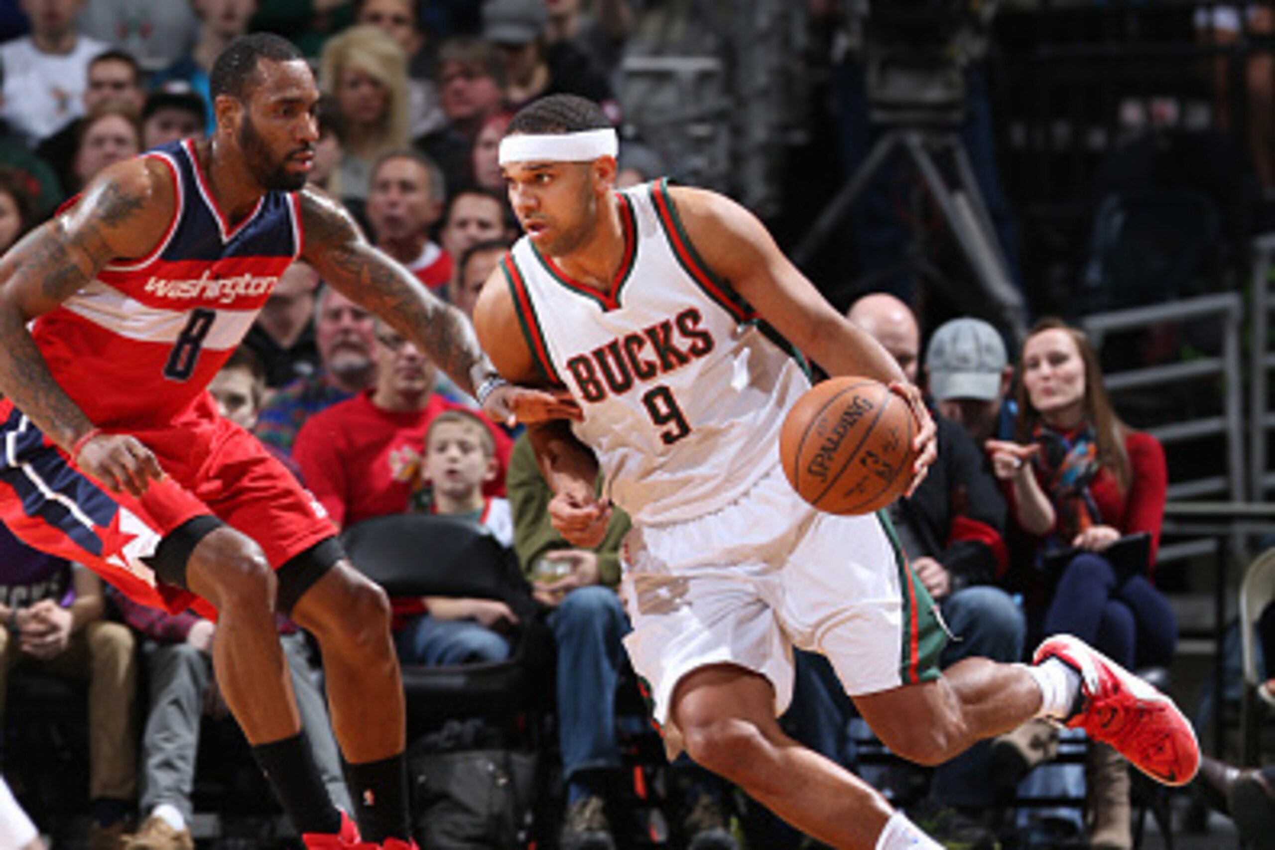 MILWAUKEE, WI - MARCH 7: Jared Dudley #9 of the Milwaukee Bucks drives to the basket against the Washington Wizards during the game on March 7, 2015 at BMO Harris Bradley Center in Milwaukee, Wisconsin. NOTE TO USER: User expressly acknowledges and agrees