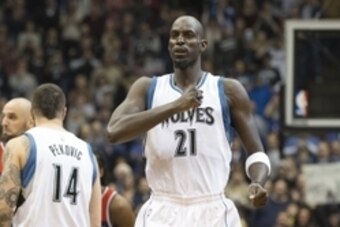 Feb 25, 2015; Minneapolis, MN, USA; Minnesota Timberwolves forward Kevin Garnett (21) pounds his chest before a game against the Washington Wizards at Target Center. Mandatory Credit: Jesse Johnson-USA TODAY Sports