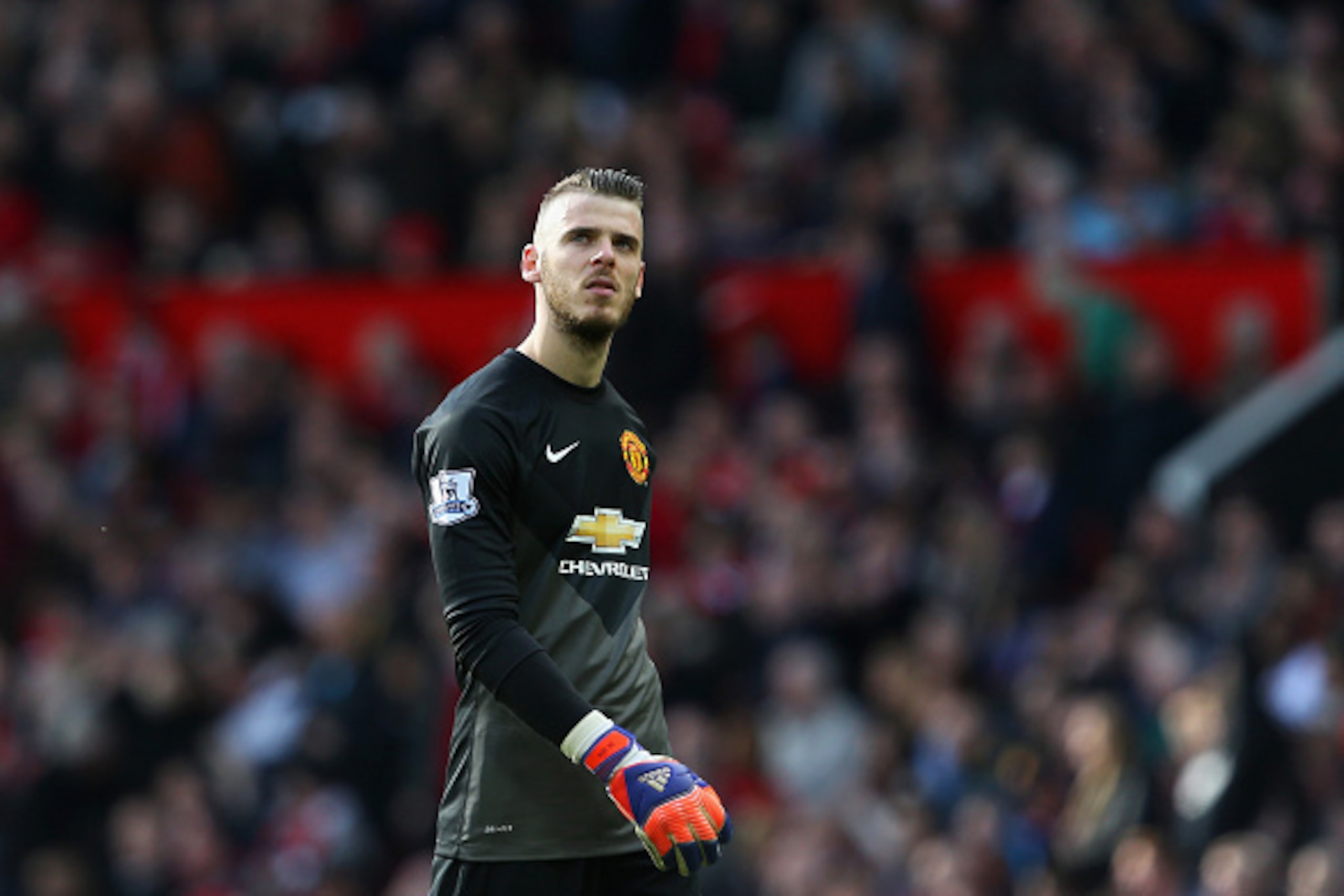 MANCHESTER, ENGLAND - APRIL 04: David De Gea of Manchester United looks on during the Barclays Premier League match between Manchester United and Aston Villa at Old Trafford on April 4, 2015 in Manchester, England. (Photo by Jan Kruger/Getty Images) MANCHESTER, ENGLAND - APRIL 04: David De Gea of Manchester United looks on during the Barclays Premier League match between Manchester United and Aston Villa at Old Trafford on April 4, 2015 in Manchester, England. (Photo by Jan Kruger/Getty Images)