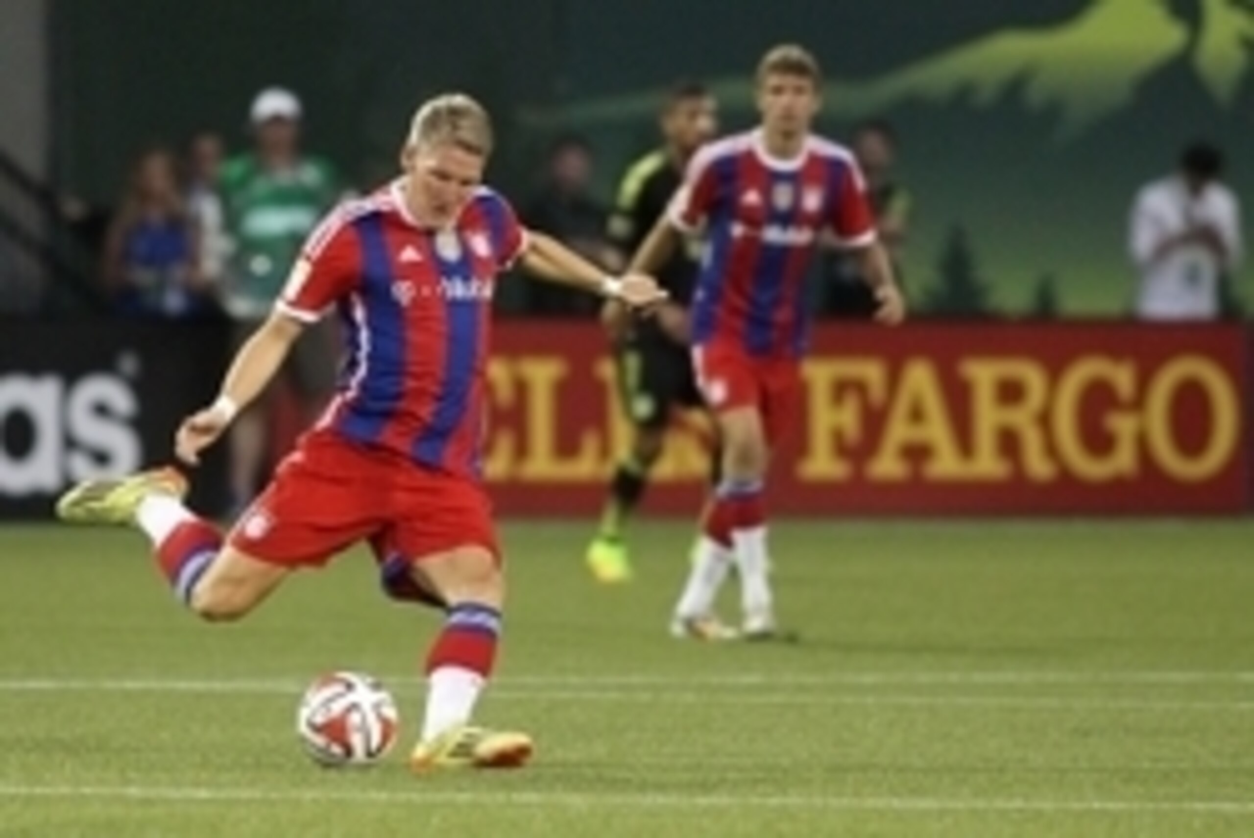 Aug 6, 2014; Portland, OR, USA; Bayern Munich midfielder Bastian Schweinsteiger (31) kicks the ball during the 2014 MLS All Star Game at Providence Park. Mandatory Credit: Craig Mitchelldyer-USA TODAY Sports Aug 6, 2014; Portland, OR, USA; Bayern Munich midfielder Bastian Schweinsteiger (31) kicks the ball during the 2014 MLS All Star Game at Providence Park. Mandatory Credit: Craig Mitchelldyer-USA TODAY Sports
