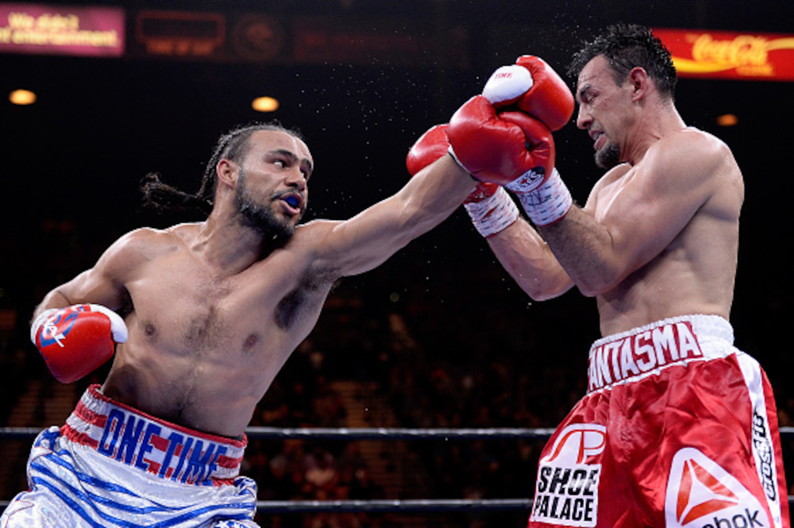 LAS VEGAS, NV - MARCH 07: Robert Guerrero (red trunks) and Keith Thurman (white trunks) fight during a Premier Boxing Champions bout in the MGM Grand Garden Arena on March 7, 2015 in Las Vegas, Nevada. (Photo by Harry How/Getty Images) LAS VEGAS, NV - MARCH 07: Robert Guerrero (red trunks) and Keith Thurman (white trunks) fight during a Premier Boxing Champions bout in the MGM Grand Garden Arena on March 7, 2015 in Las Vegas, Nevada. (Photo by Harry How/Getty Images)