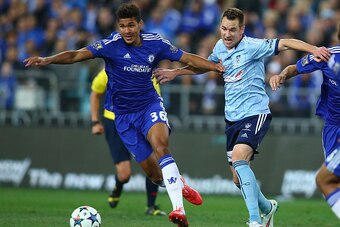 SYDNEY, AUSTRALIA - JUNE 02:  Ruben Loftus-Cheek of Chelsea and Shane Smeltz of Sydney FC compete for the ball during the international friendly match between Sydney FC and Chelsea FC at ANZ Stadium on June 2, 2015 in Sydney, Australia.  (Photo by Mark Ko