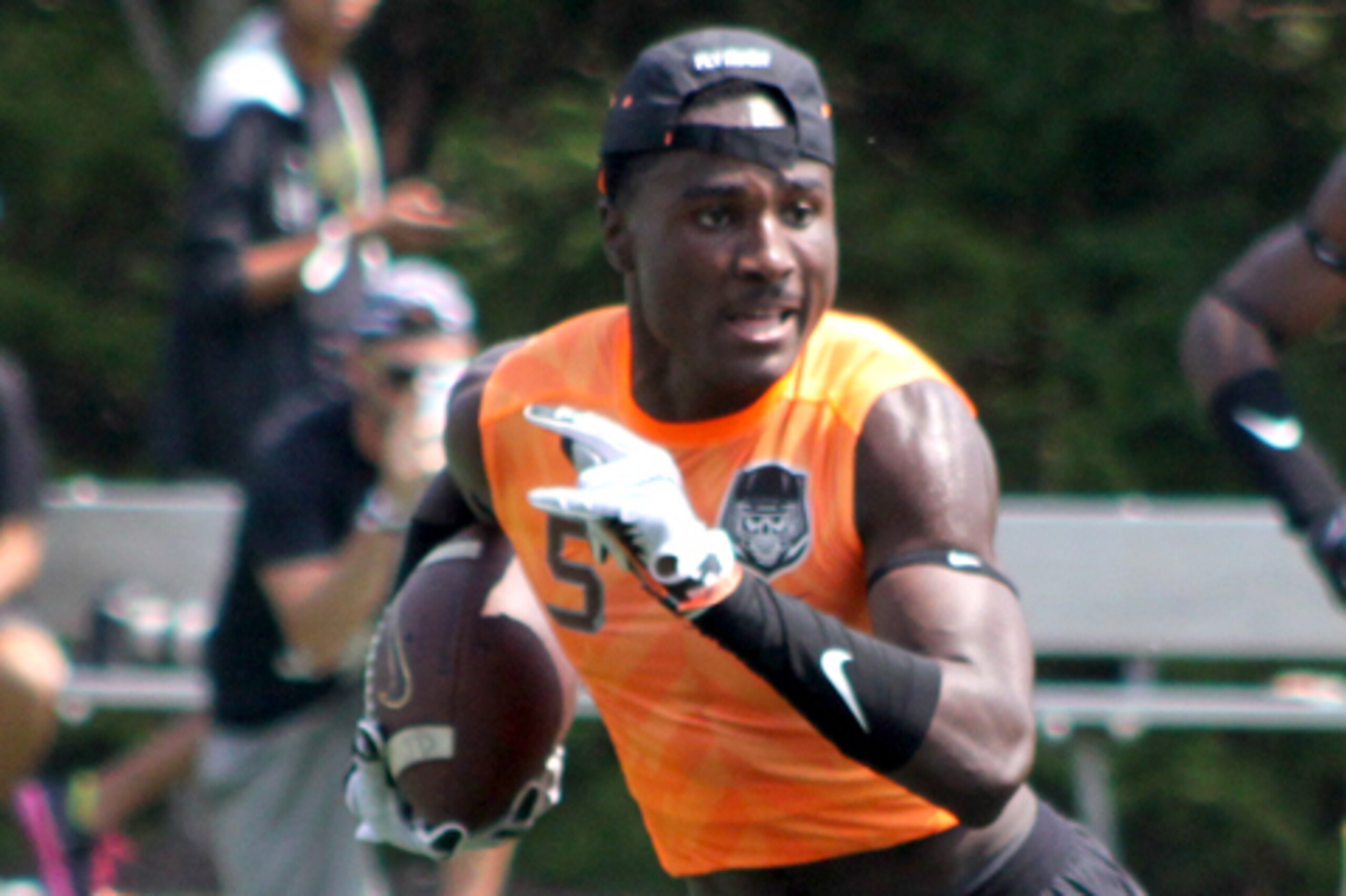 Joejuan Williams' elite athleticism coupled with his proximity to Knoxville makes him a must-get.