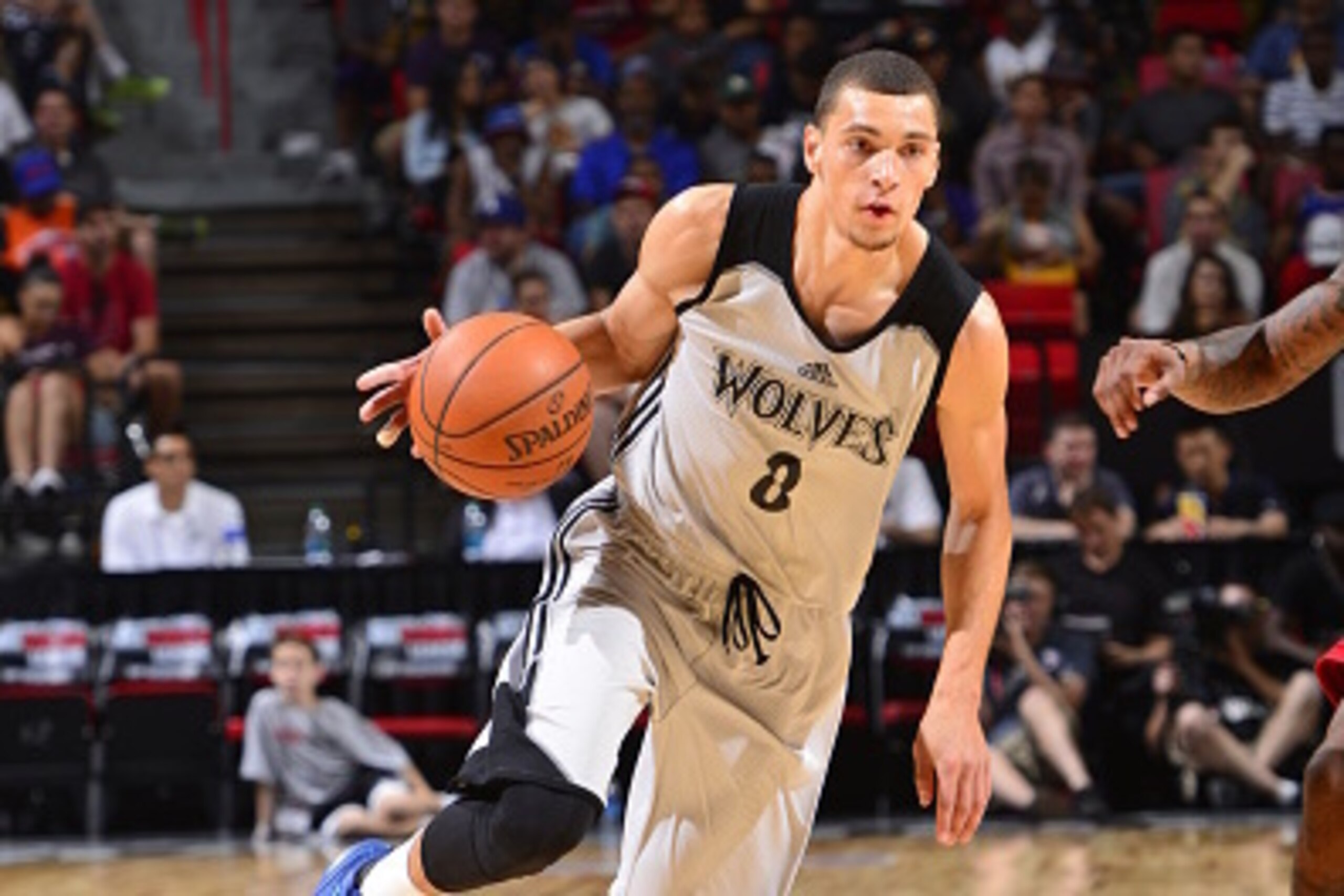 LAS VEGAS, NV - JULY 11:  Zach LaVine #8 of the Minnesota Timberwolves handles the ball against the Chicago Bulls during the 2015 NBA Las Vegas Summer League game on July 11, 2015 at the Thomas and Mack Center in Las Vegas, Nevada. NOTE TO USER: User expr