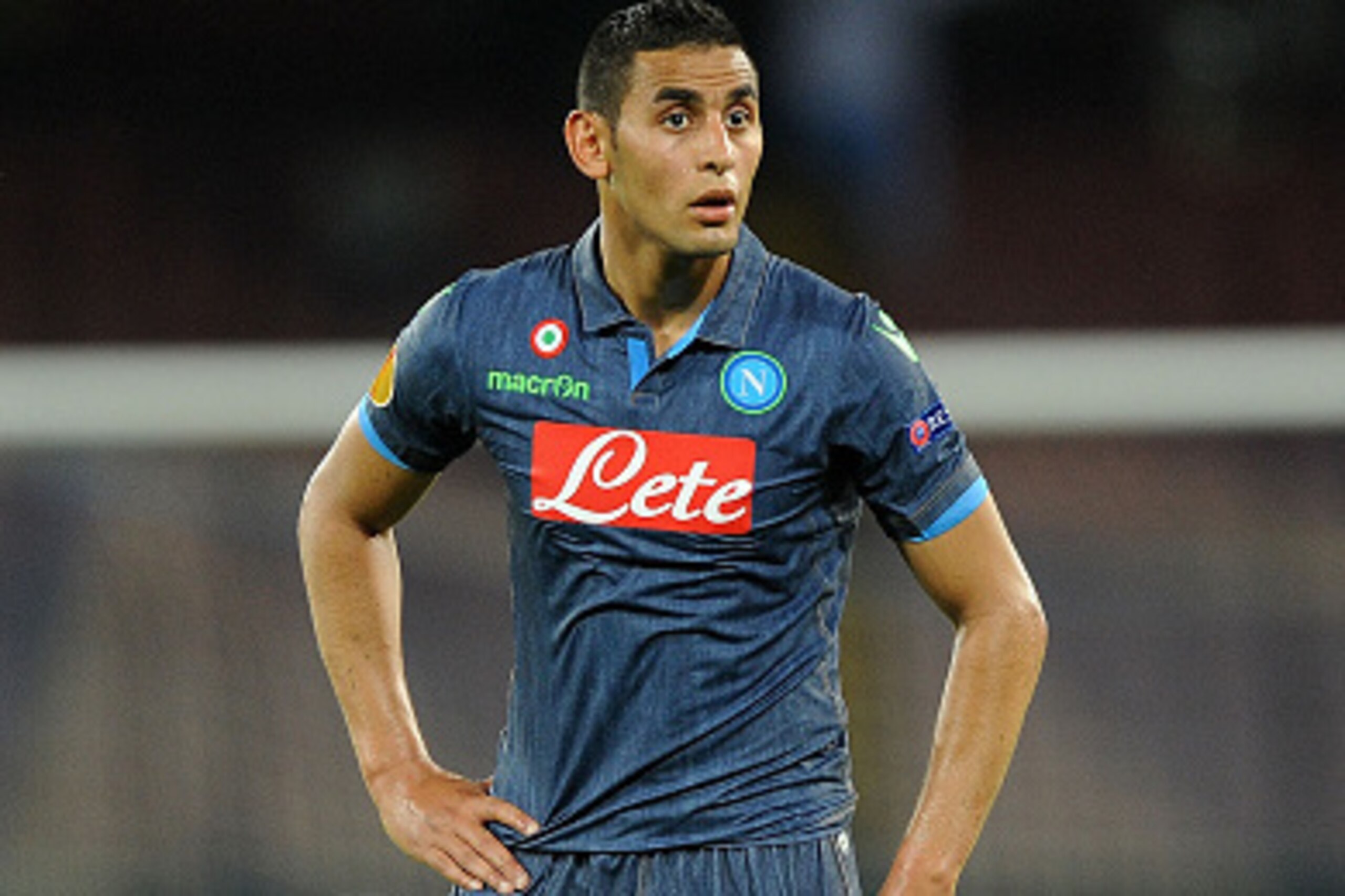 NAPLES, ITALY - MAY 07:  Faouzi Ghoulam of Napoli in action during the UEFA Europa League Semi Final between SSC Napoli and FC Dnipro Dnipropetrovsk on May 7, 2015 in Naples, Italy.  (Photo by Francesco Pecoraro/Getty Images)