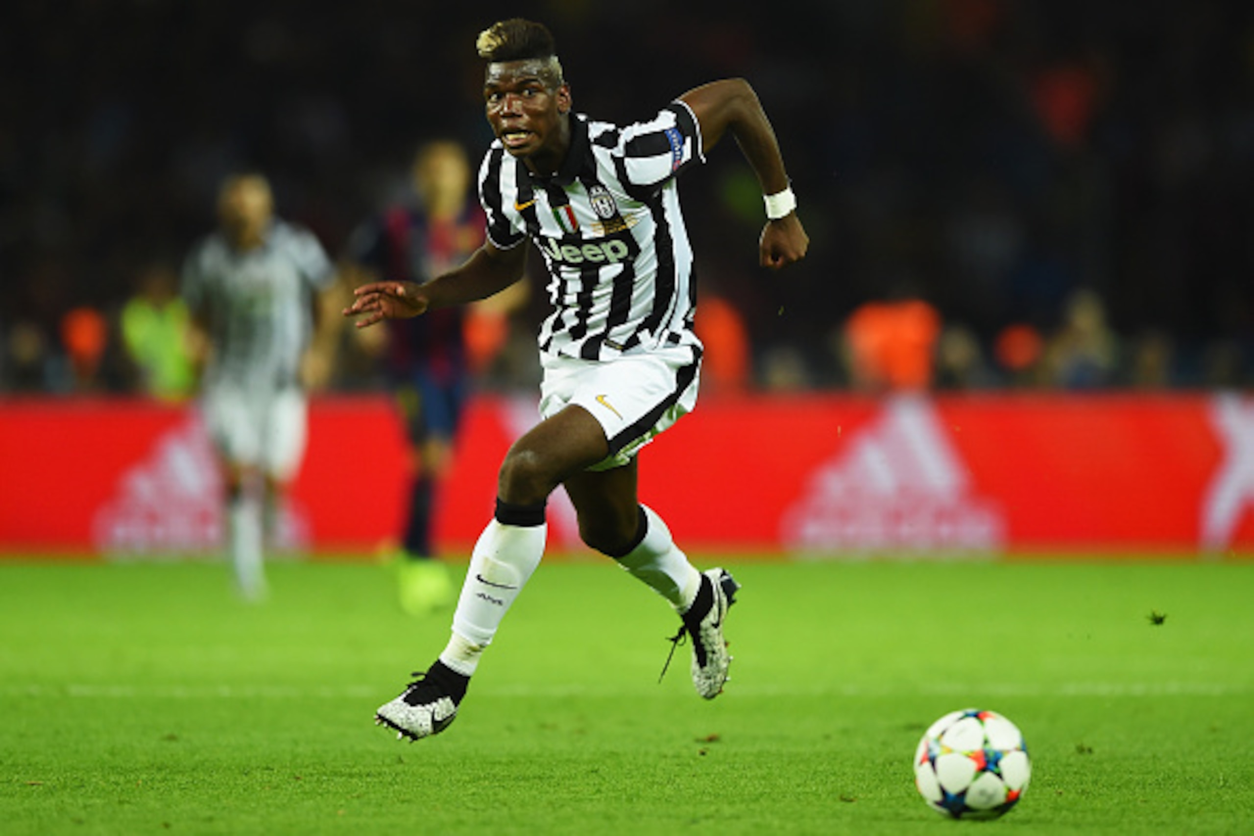 BERLIN, GERMANY - JUNE 06: Paul Pogba of Juventus in action during the UEFA Champions League Final between Juventus and FC Barcelona at Olympiastadion on June 6, 2015 in Berlin, Germany.  (Photo by Shaun Botterill/Getty Images)