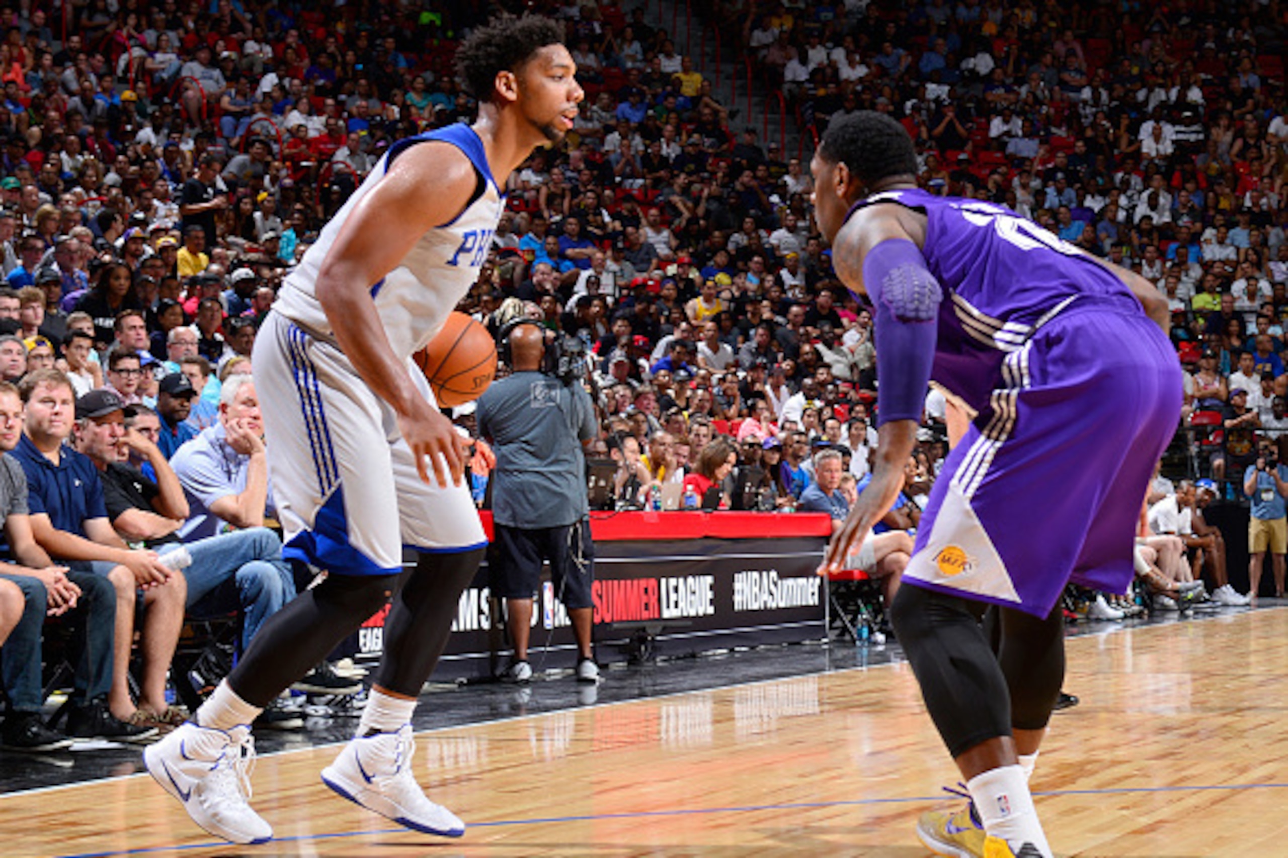 LAS VEGAS, NV - JULY 11:  Jahlil Okafor #8 of the Philadelphia 76ers handles the ball against the Los Angeles Lakers on July 11, 2015 at the Cox Pavilion in Las Vegas, Nevada. NOTE TO USER: User expressly acknowledges and agrees that, by downloading and o