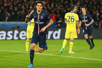PARIS, FRANCE - FEBRUARY 17:  Edinson Cavani of Paris Saint-Germain celebrates as he scores their first and equalising goal during the UEFA Champions League Round of 16 match between Paris Saint-Germain and Chelsea at Parc des Princes on February 17, 2015