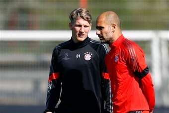 Schweinsteiger looks better suited to Van Gaal's style than Pep's.