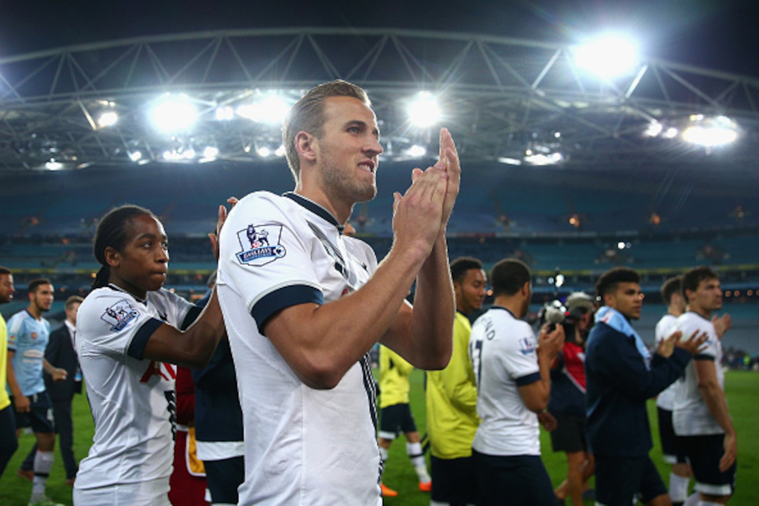 SYDNEY, AUSTRALIA - MAY 30: Harry Kane of Hotspur thanks the crowd after winning the international friendly match between Sydney FC and Tottenham Spurs at ANZ Stadium on May 30, 2015 in Sydney, Australia. (Photo by Cameron Spencer/Getty Images) SYDNEY, AUSTRALIA - MAY 30: Harry Kane of Hotspur thanks the crowd after winning the international friendly match between Sydney FC and Tottenham Spurs at ANZ Stadium on May 30, 2015 in Sydney, Australia. (Photo by Cameron Spencer/Getty Images)