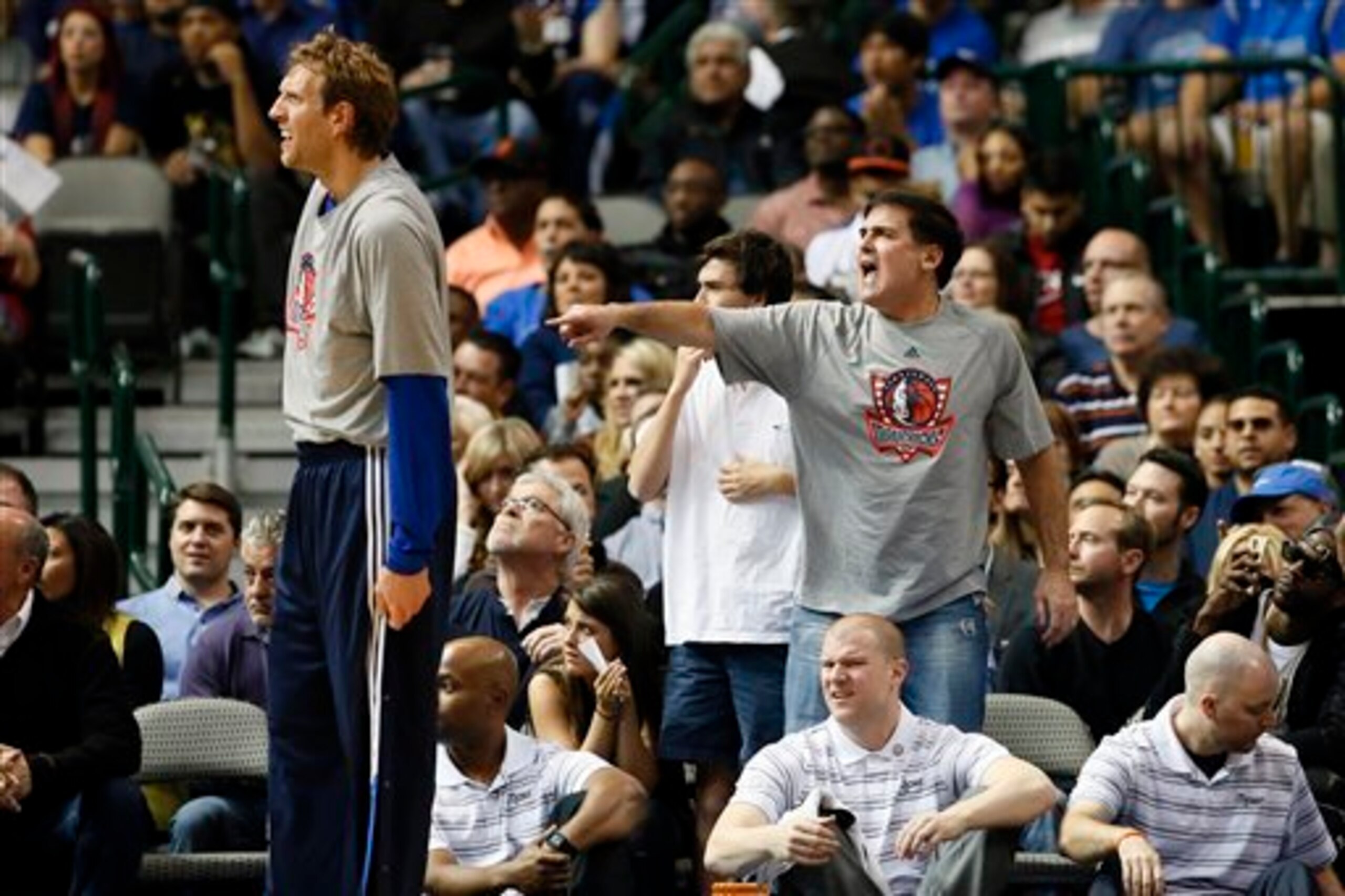 In trying to preserve Nowitzki's title window, the Mavericks have dug themselves a hole.