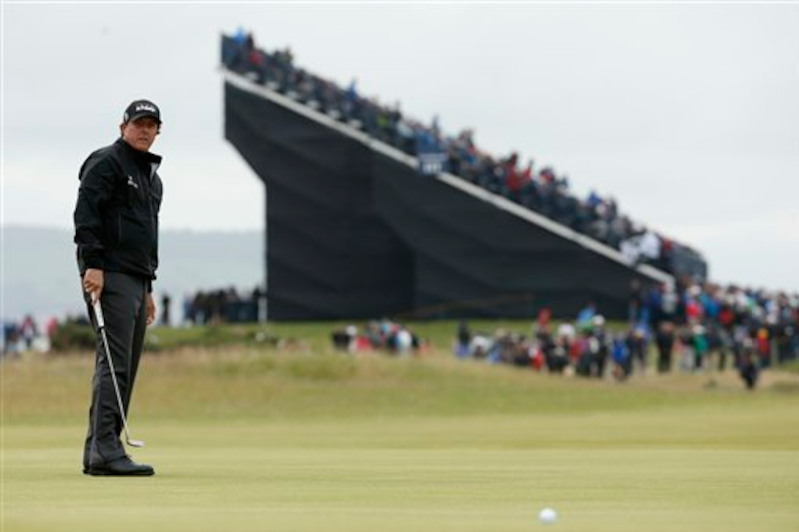 Mickelson was on the charge from the off.