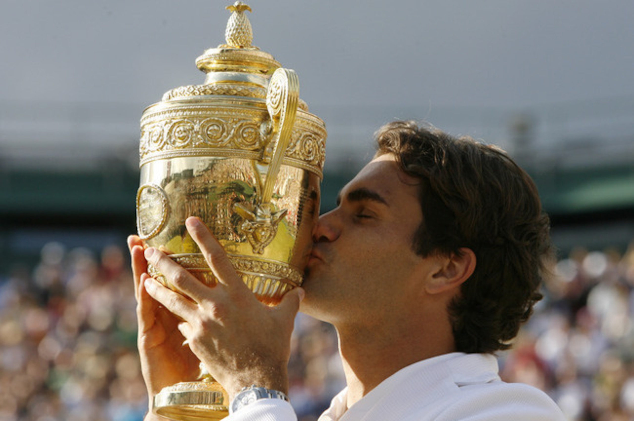 Roger Federer in 2007 after winning his fifth-straight Wimbledon title.