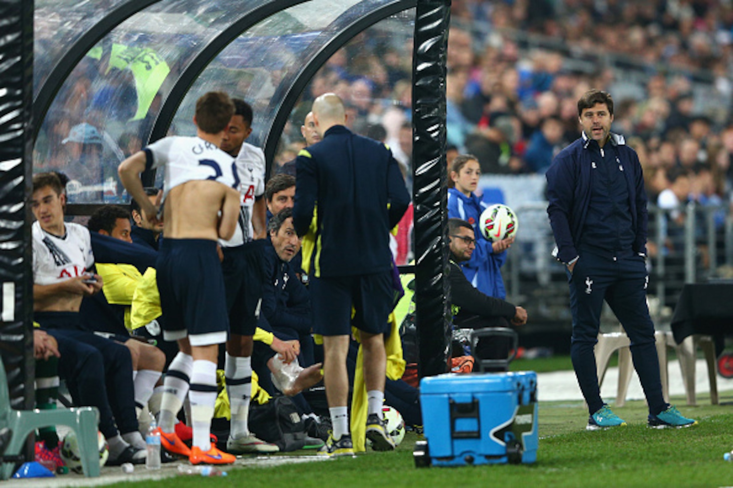 SYDNEY, AUSTRALIA - MAY 30: Hotspurs coach Mauricio Pochettino watches from the sideline during the international friendly match between Sydney FC and Tottenham Spurs at ANZ Stadium on May 30, 2015 in Sydney, Australia. (Photo by Cameron Spencer/Getty Im SYDNEY, AUSTRALIA - MAY 30: Hotspurs coach Mauricio Pochettino watches from the sideline during the international friendly match between Sydney FC and Tottenham Spurs at ANZ Stadium on May 30, 2015 in Sydney, Australia. (Photo by Cameron Spencer/Getty Im